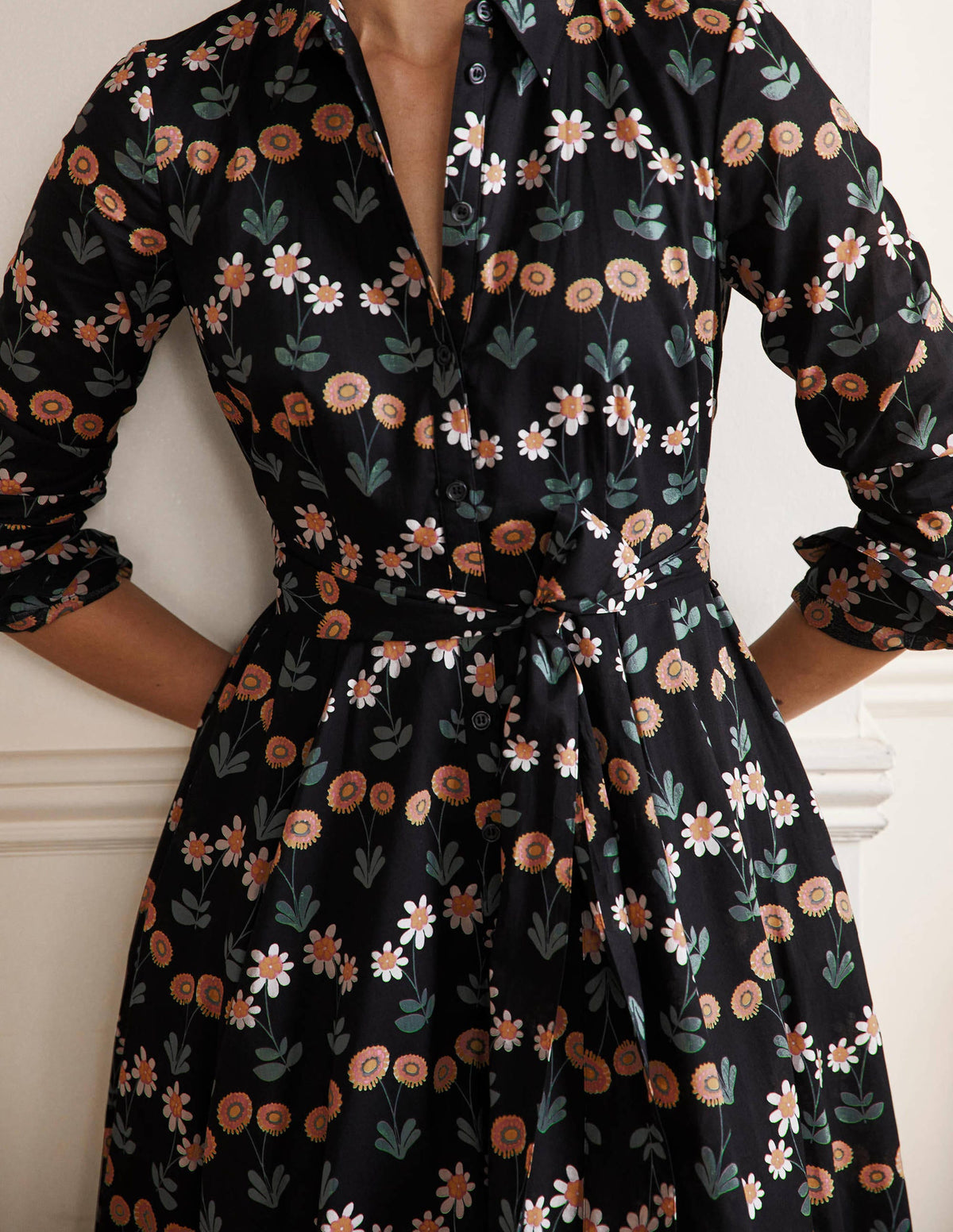 Kitty Midi Shirt Dress-Black, Delicate Daisy - Image 2
