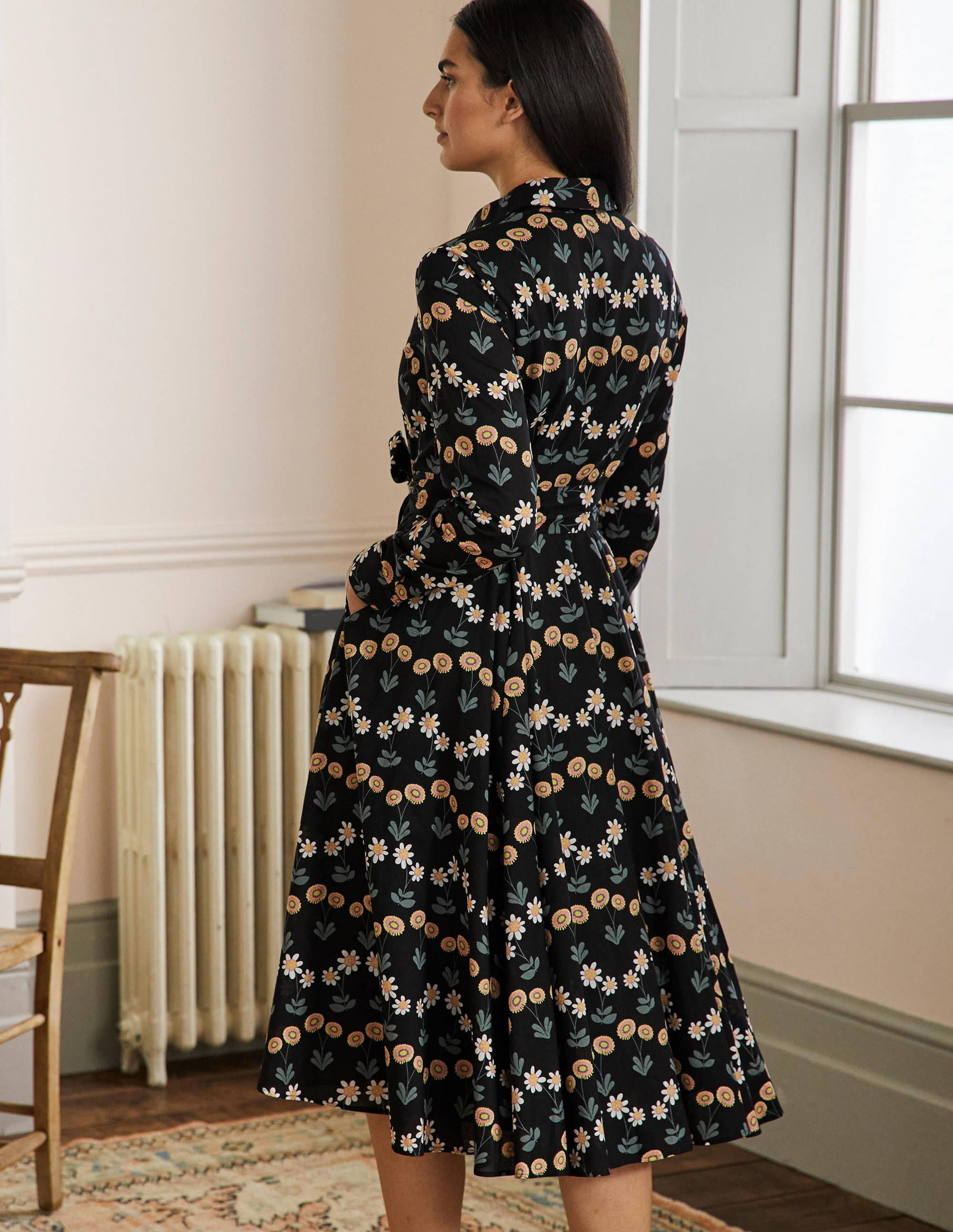Kitty Midi Shirt Dress-Black, Delicate Daisy - Image 3