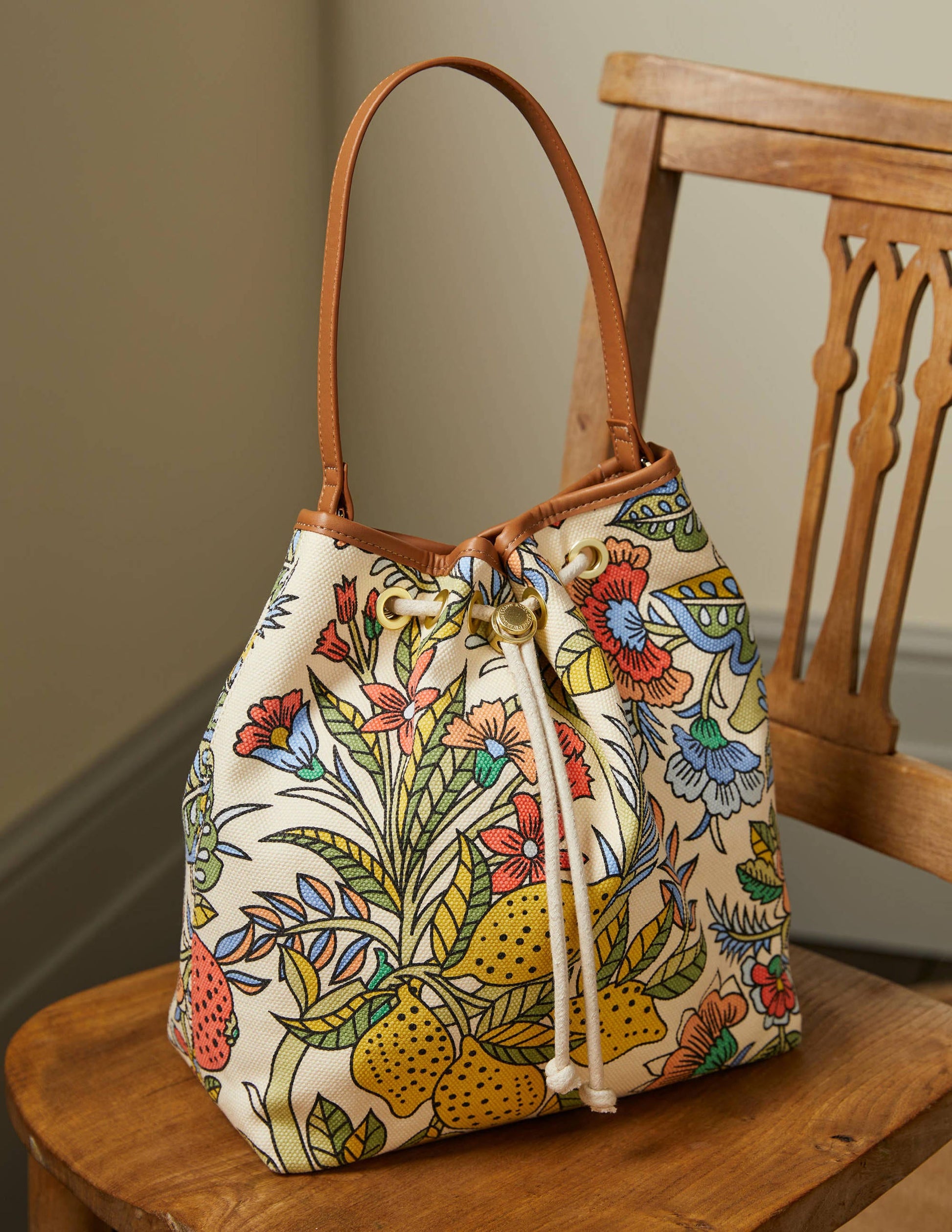 Canvas Drawstring Bucket Bag-Ivory, Tropic Meadow-1