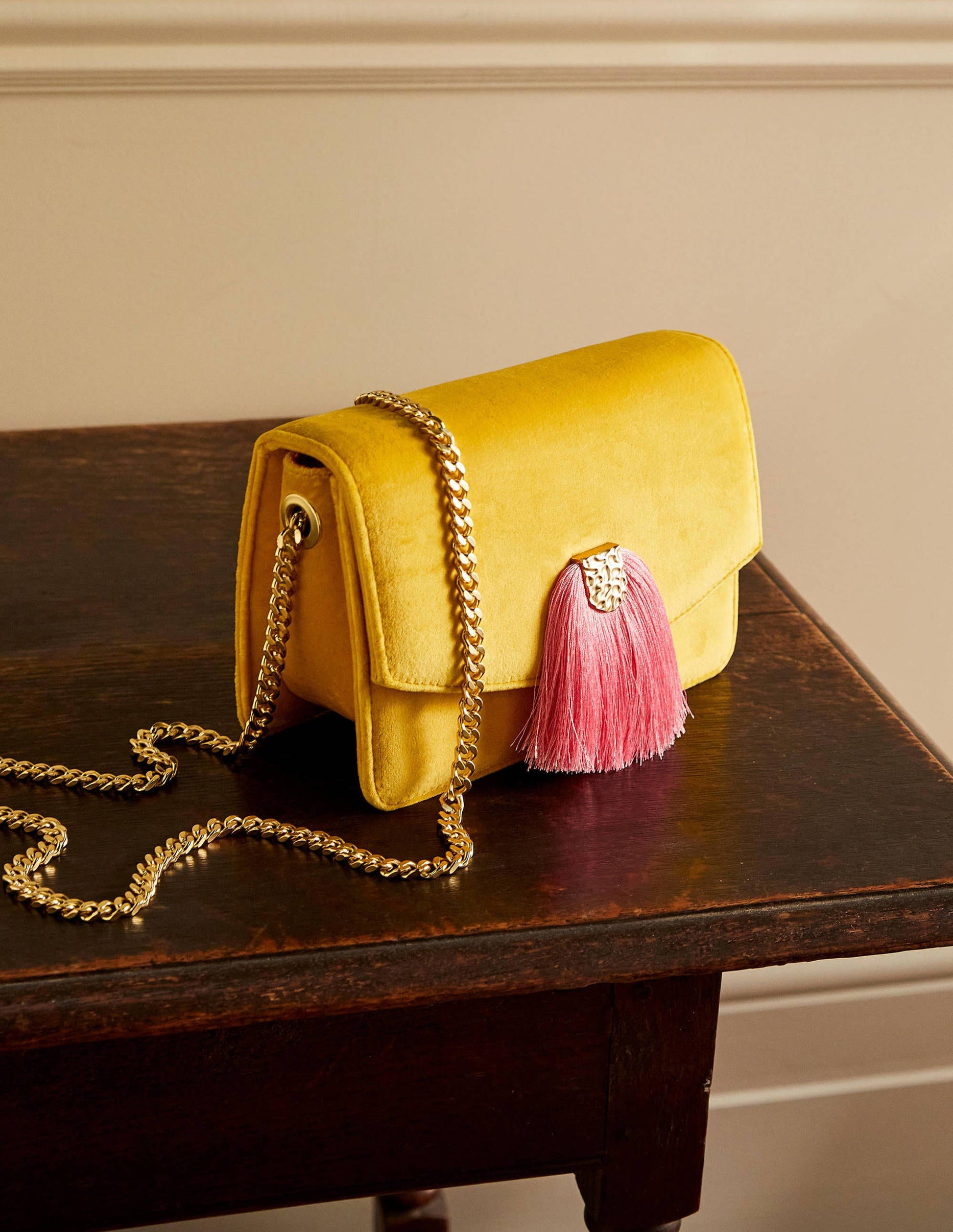 Velvet Tassel Crossbody Bag-Honeycomb/Sachet Pink-1