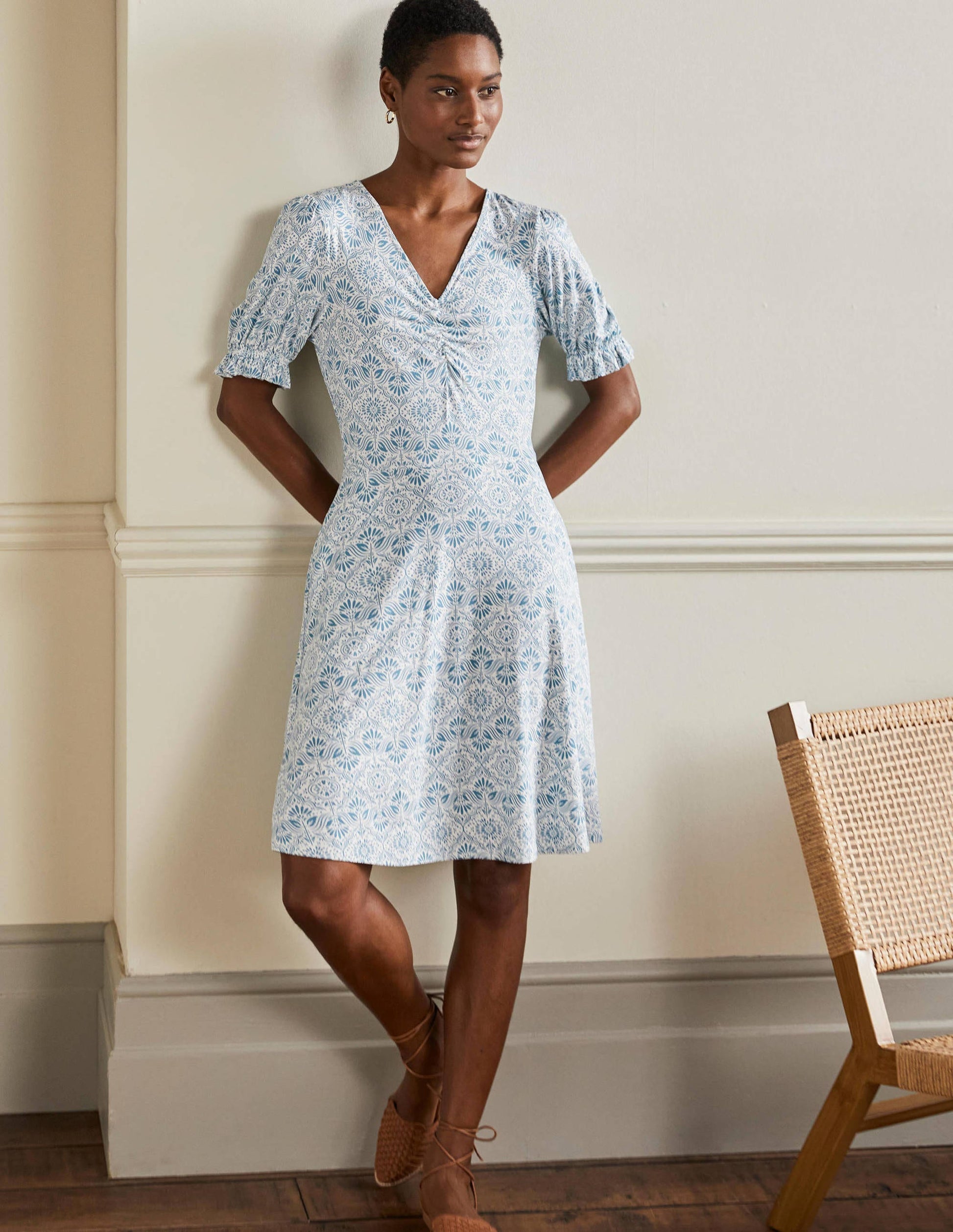 V-Neck Jersey Dress-Larkspur Oriental Diamond-4