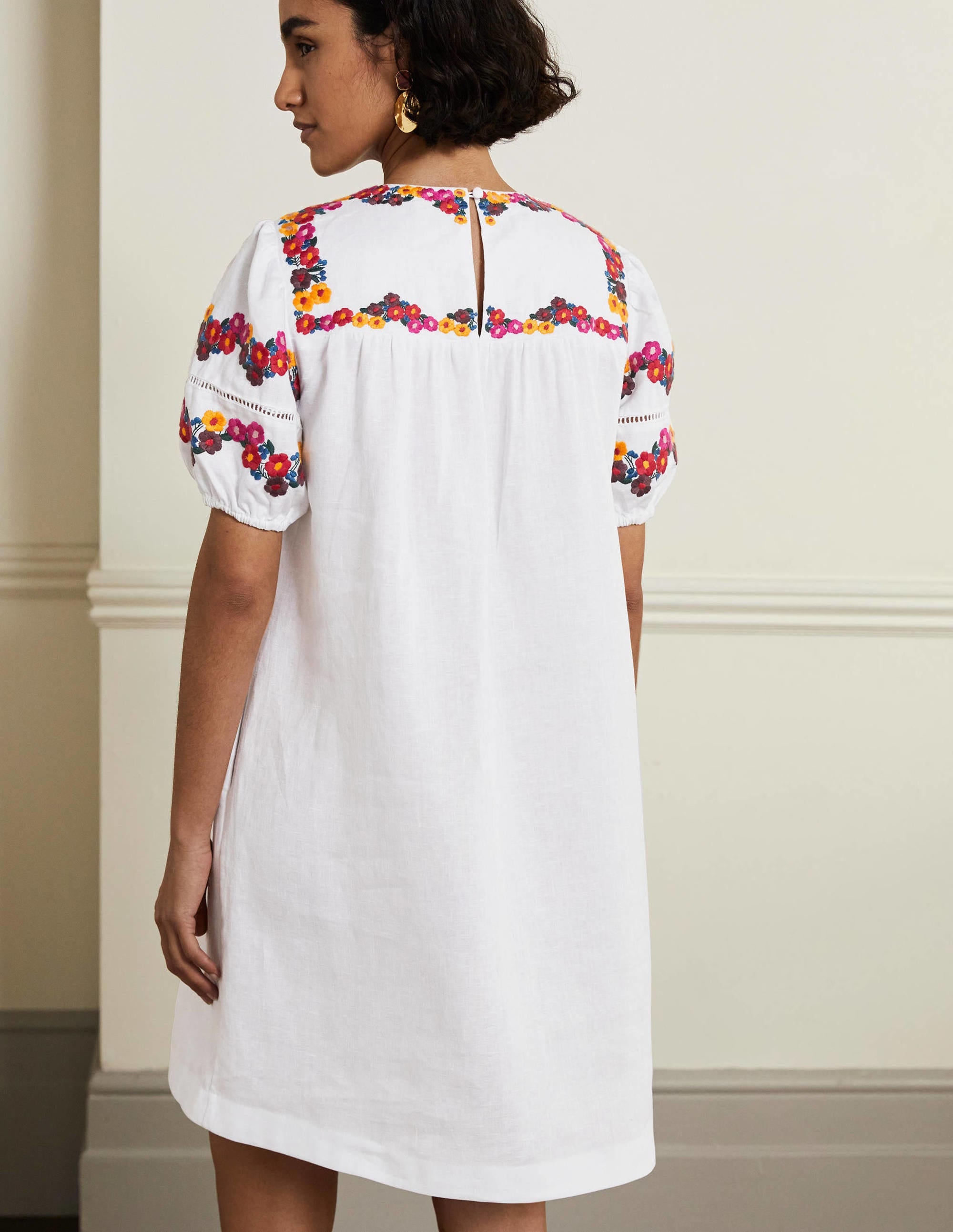 Embroidered Linen Shift Dress-White - Image 3
