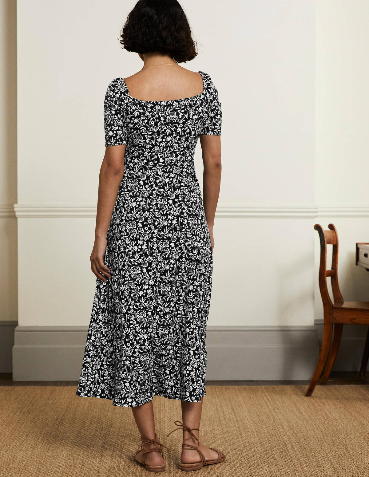 Sweetheart Jersey Midi Dress-Black, Flora Charm-3