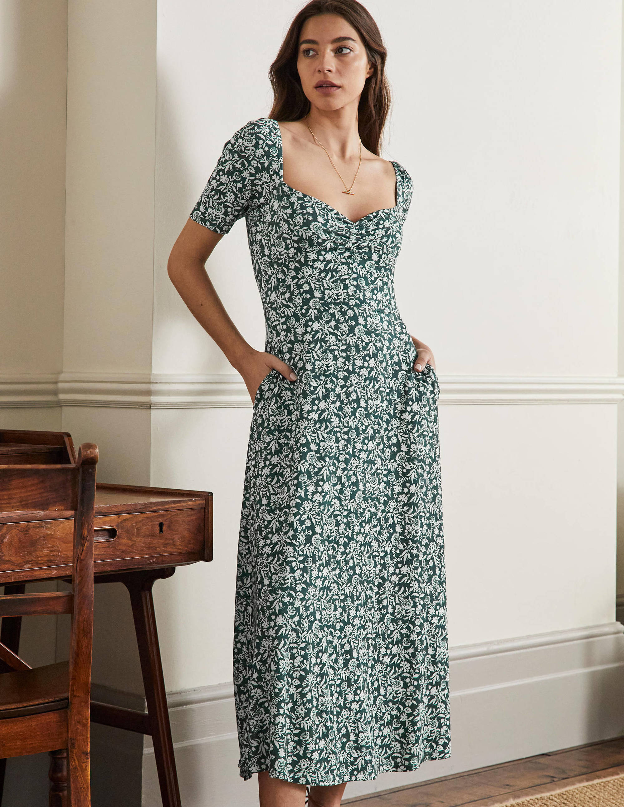 Sweetheart Jersey Midi Dress-Trekking Green, Flora Charm - Image 4