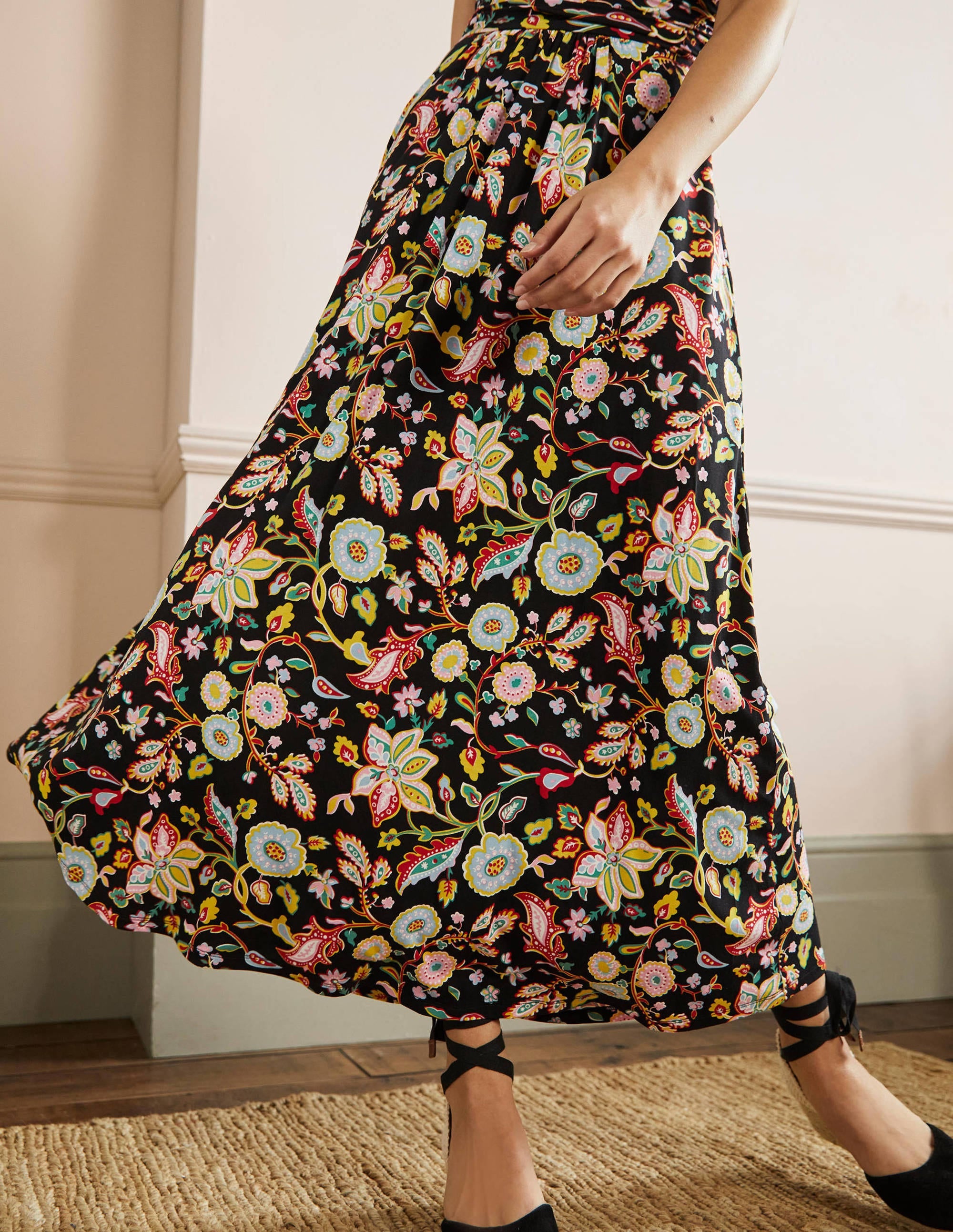 Sienna Jersey Maxi Dress-Black, Opulent Paradise - Image 5