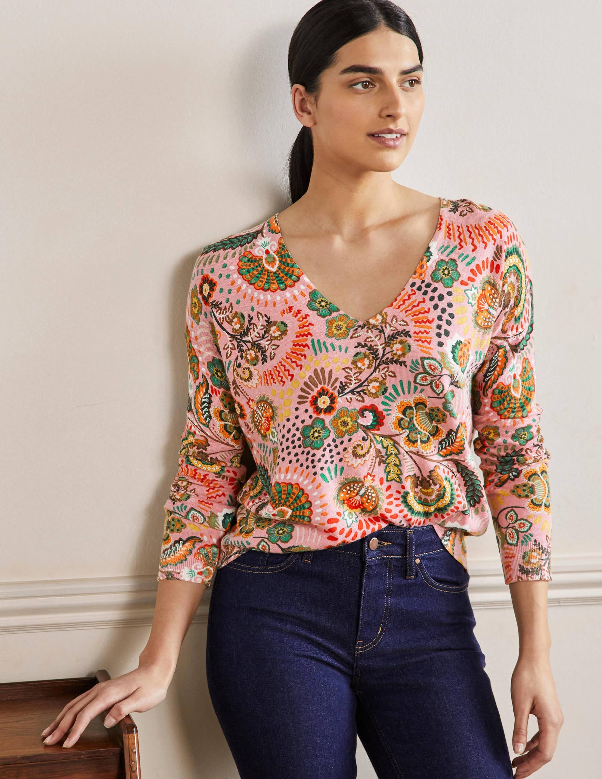 Relaxed Printed V-neck Jumper-Formica Pink, Meadow - Image 4