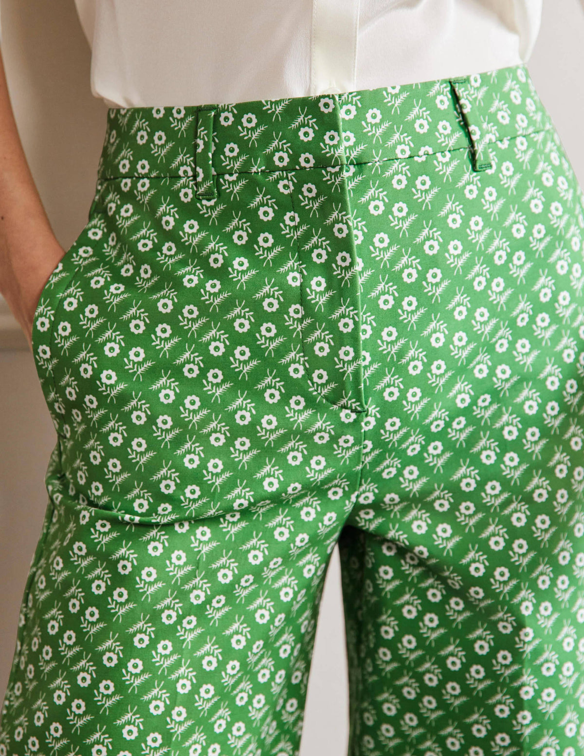 High Waisted Richmond Trousers-English Ivy, Loose Sprig-4