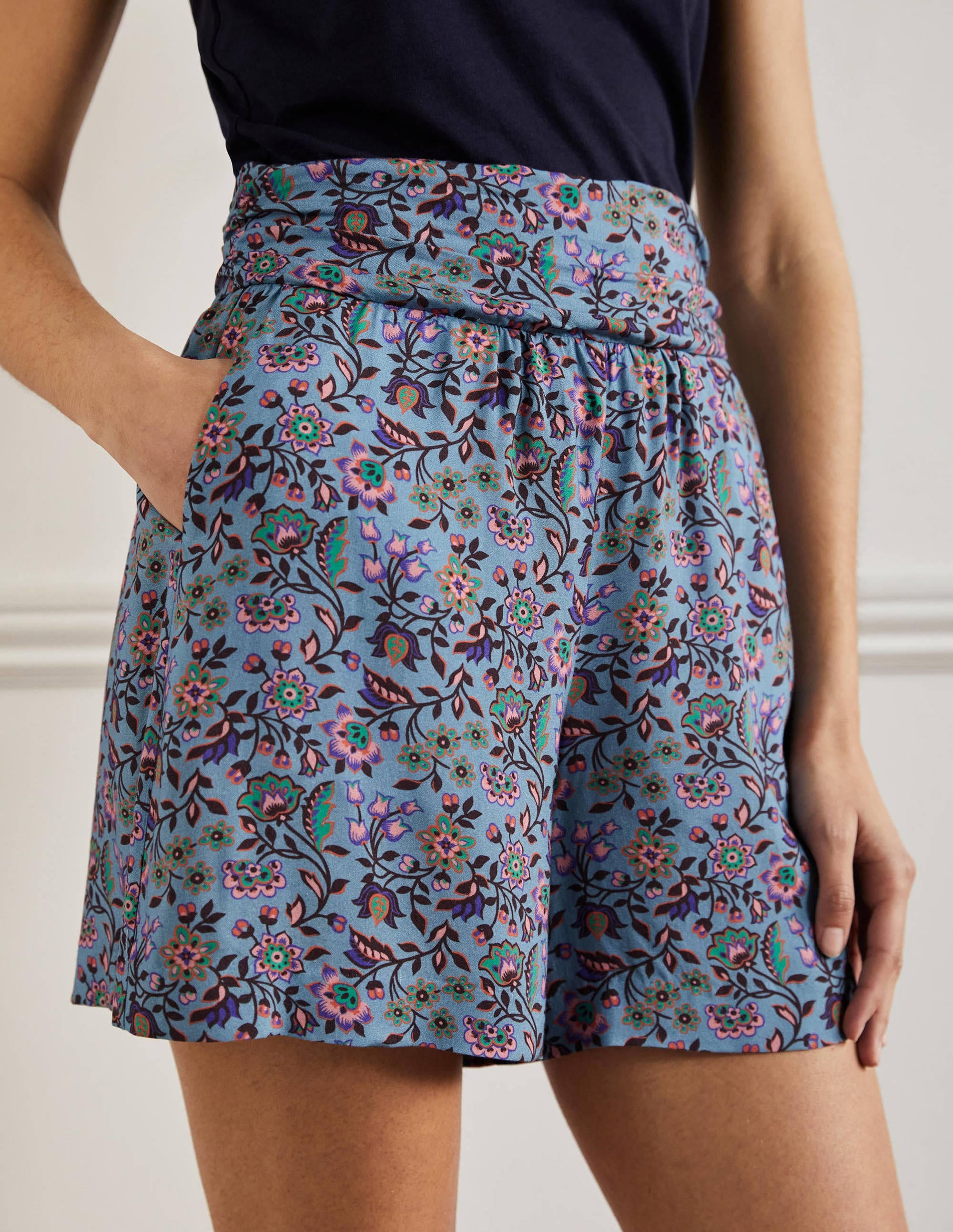 Ruched Waistband Shorts-Dusty Blue, Oriental Meadow - Image 4