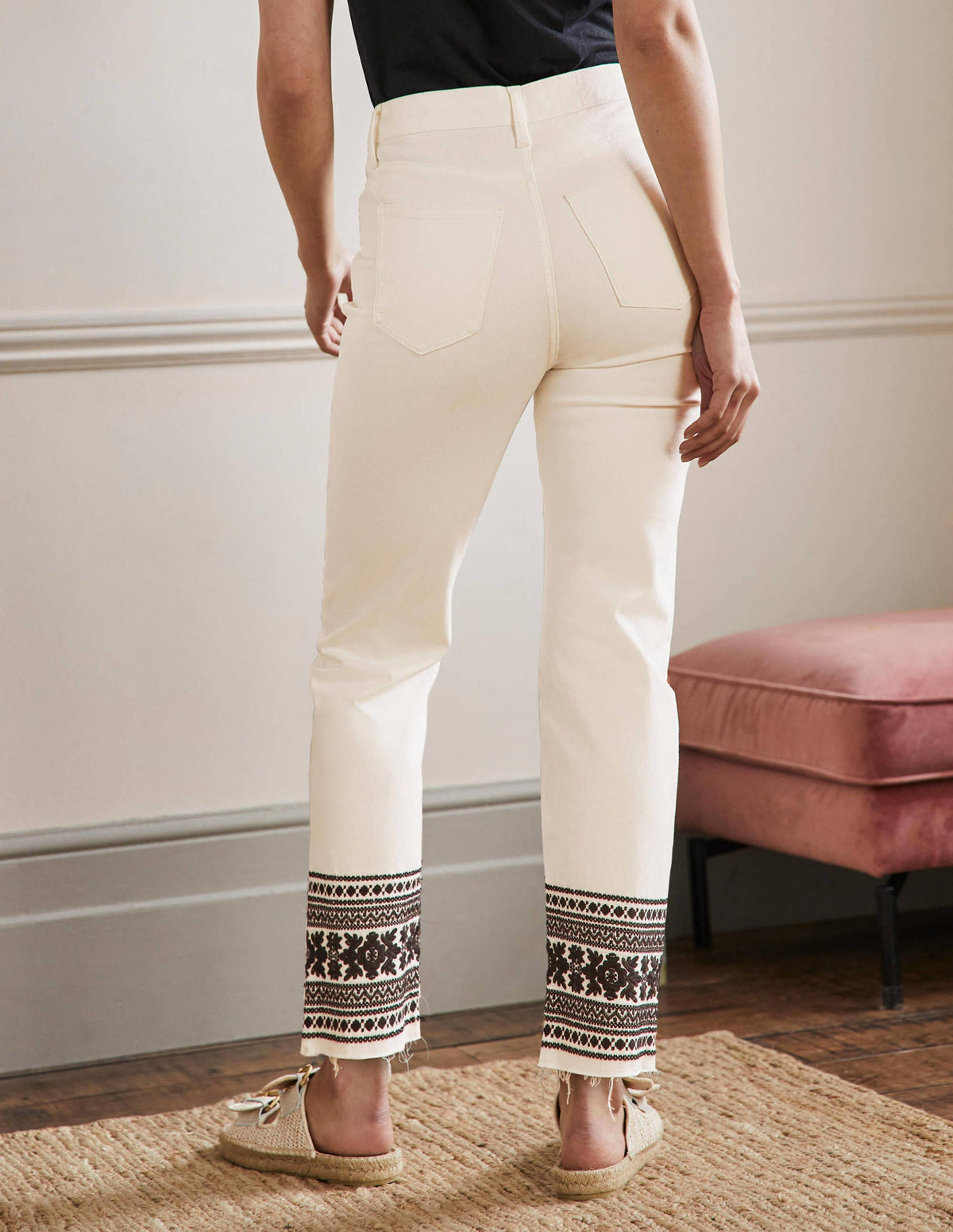 Relaxed Straight Jeans-Ecru/ Black Embroidery-3