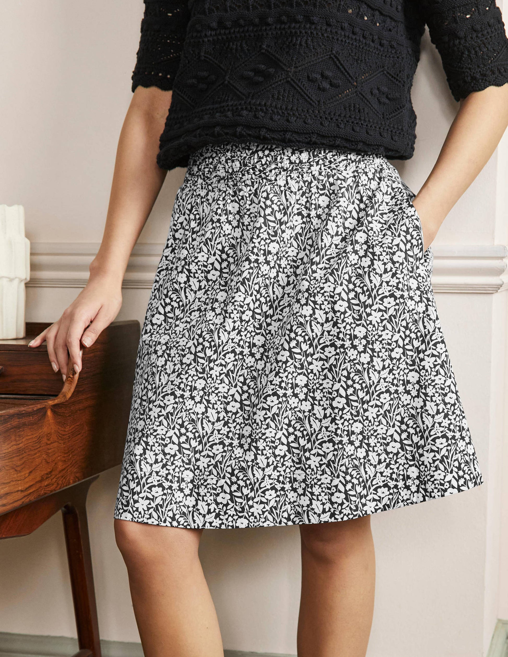 Shirred Waist Cotton Skirt-Black, Wildflower Sprig-4