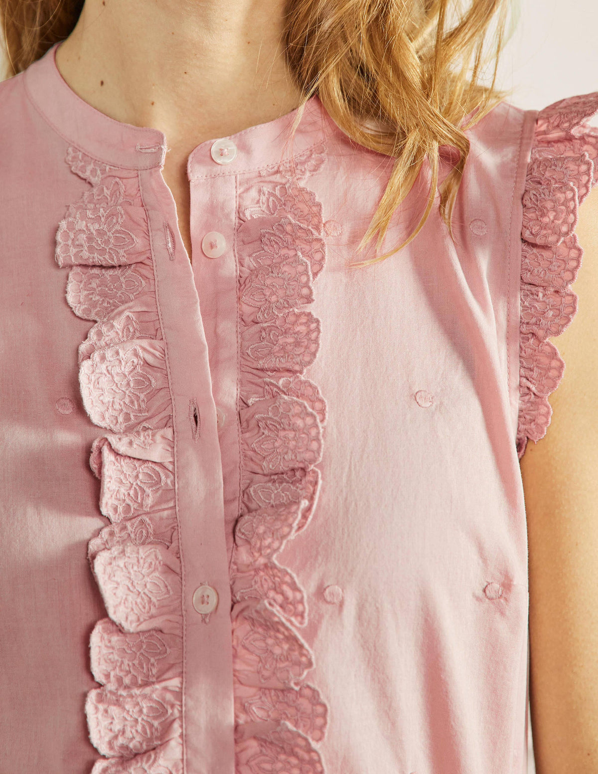 Sleeveless Embroidered Shirt-Milkshake - Image 2