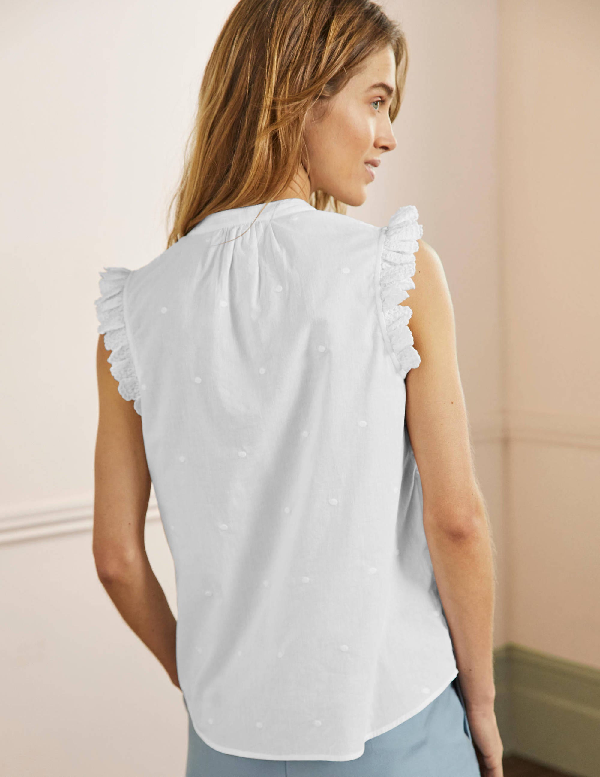 Sleeveless Embroidered Shirt-White - Image 3