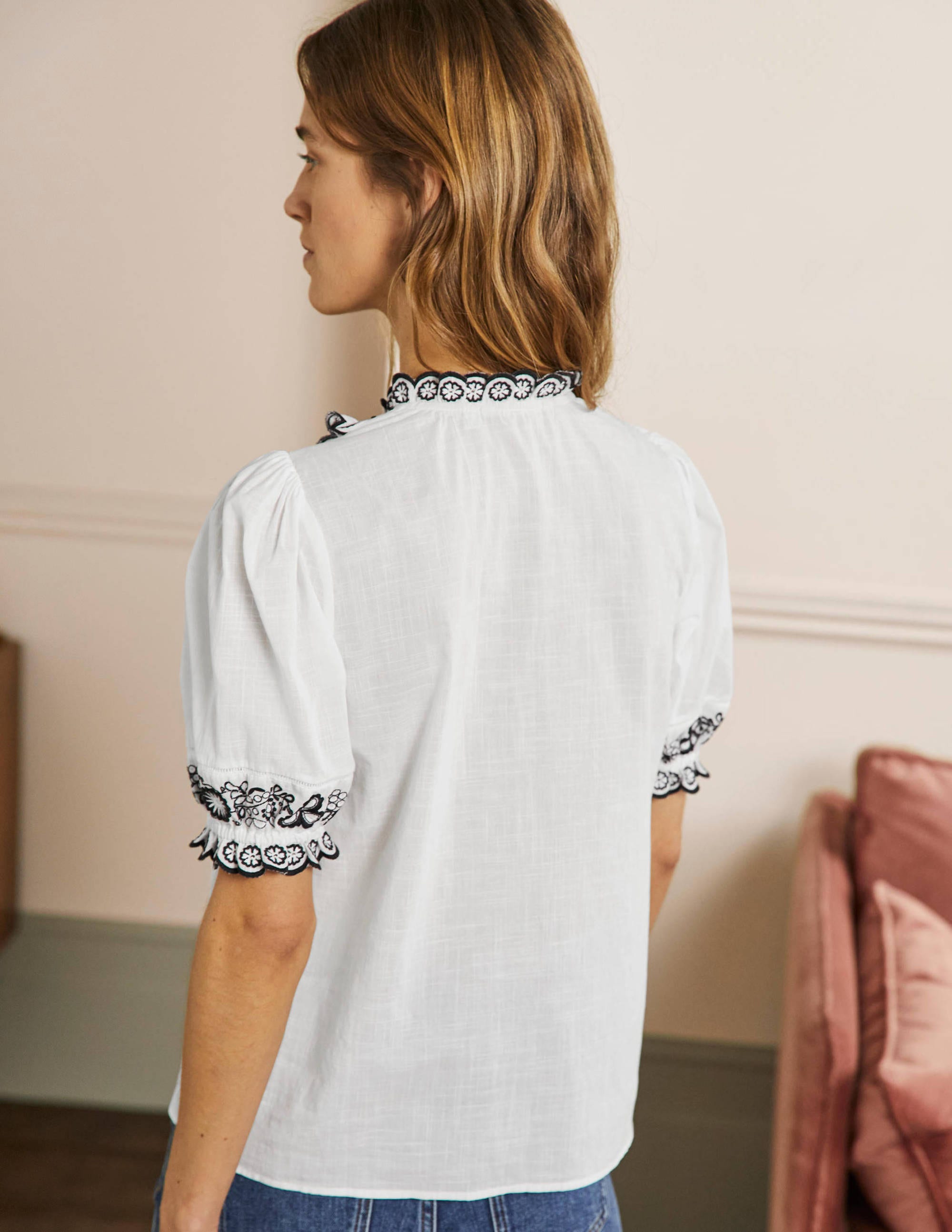 Embroidered Short Sleeve Shirt-White - Image 3