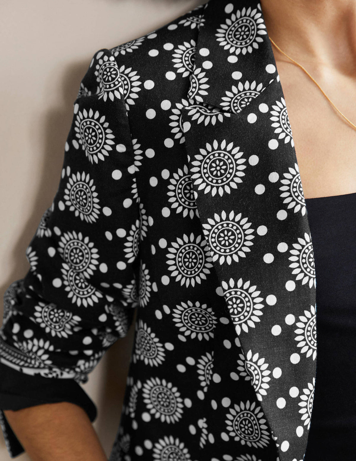 Thea Tailored Linen Blazer-Black, Sun Geo - Image 2