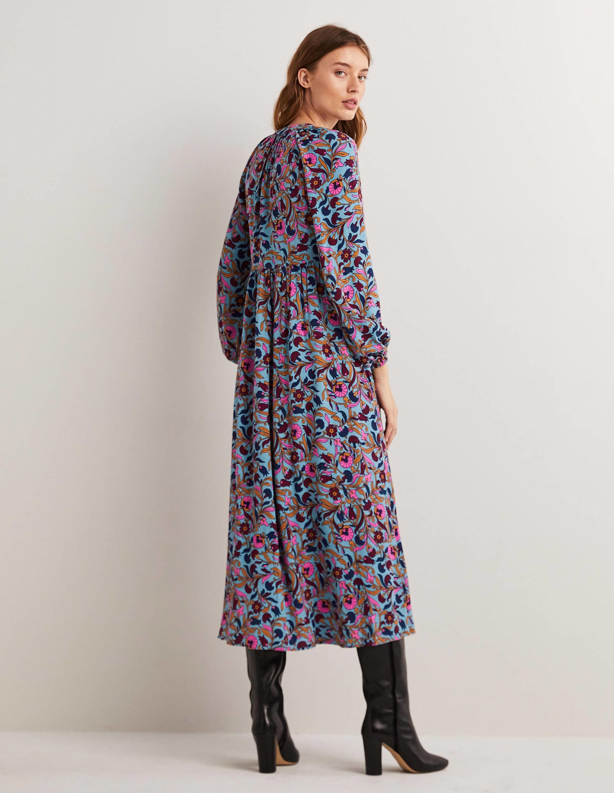 Printed Notch Neck Maxi Dress-Mid Blue, Enchanting Vine - Image 4