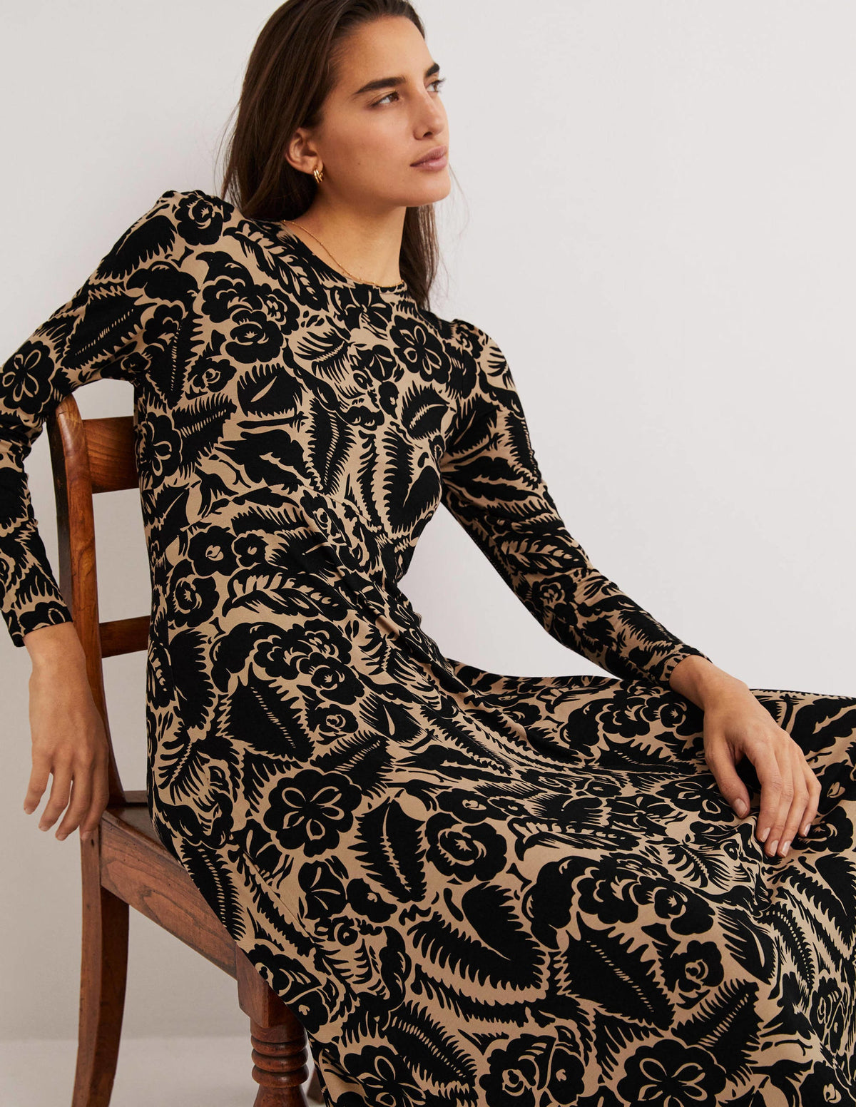 Crew Neck Jersey Midi Dress-Black, Abstract Garden - Image 5