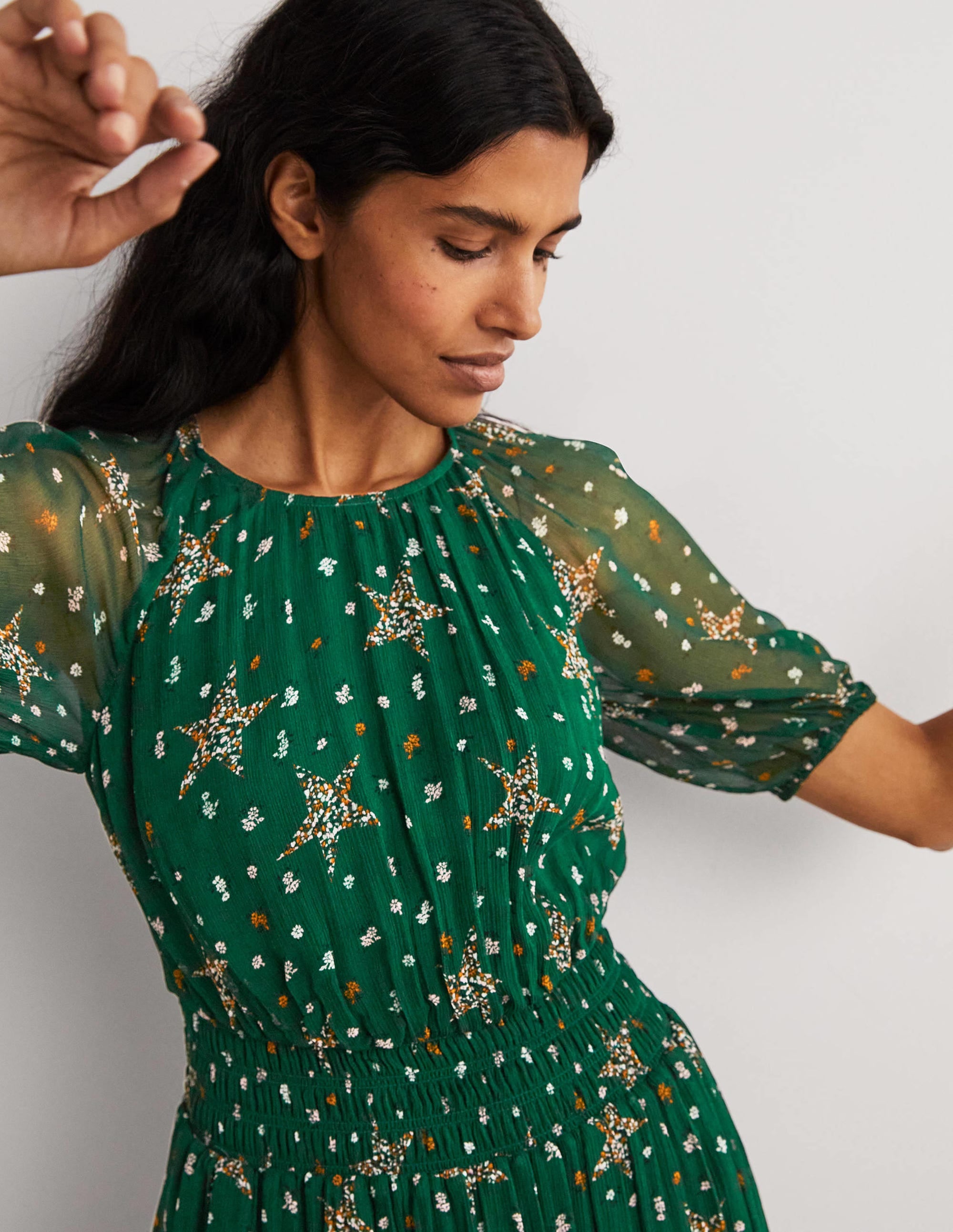 Deep Smocked Waist Midi Dress-Hunter Green, Star Floral - Image 2