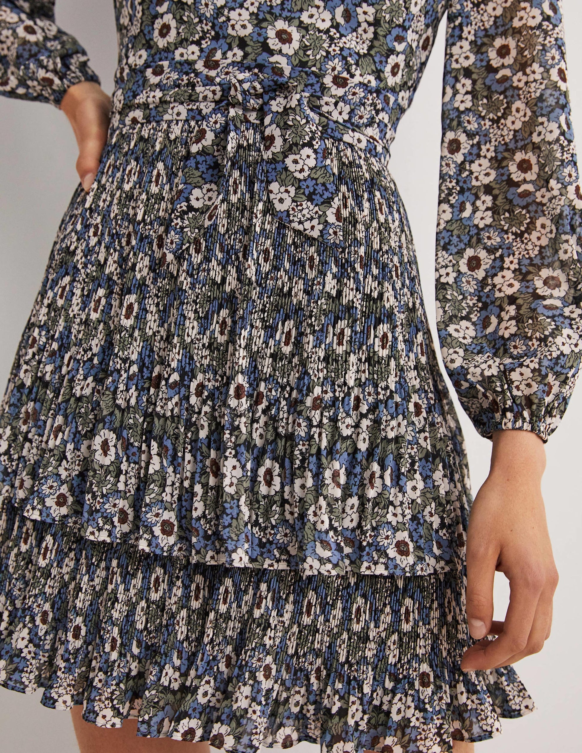 The Plisse Mini Dress-Black, Floral Lawn-2