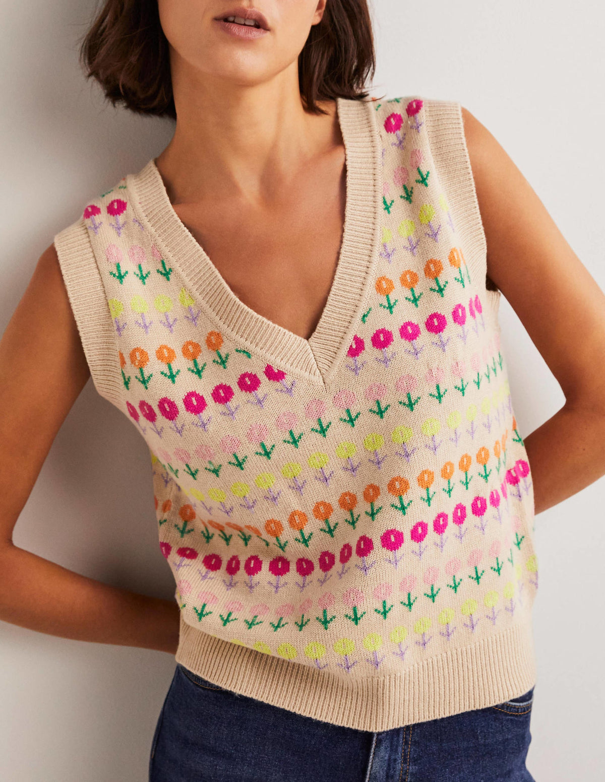 V-neck Knitted Tank Top-Chinchilla Melange, Floral - Image 4