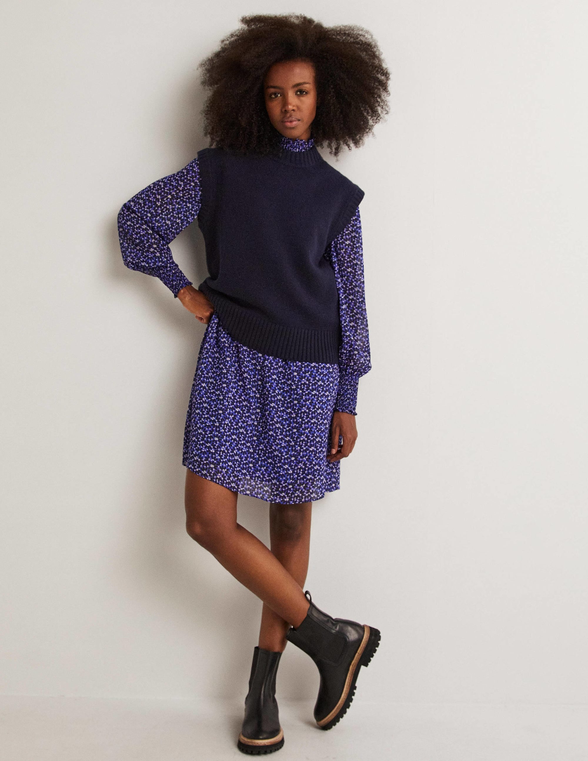 Chunky Cashmere Crew Neck Tank-Navy - Image 5