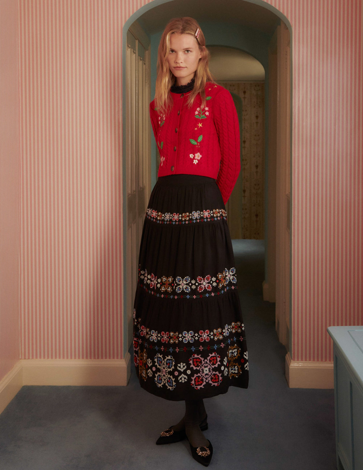 Embroidered Cropped Cardigan-Rockabilly Red Embroidery - Image 6