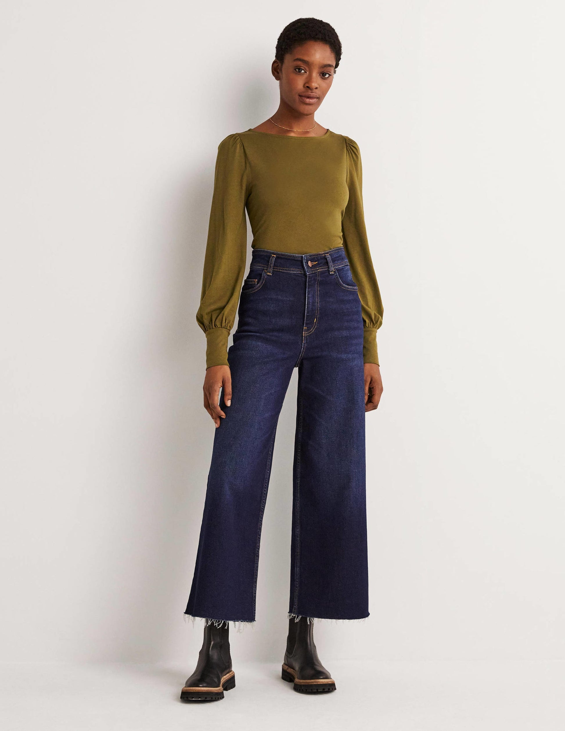 Supersoft Boat Neck Top-Basil-5