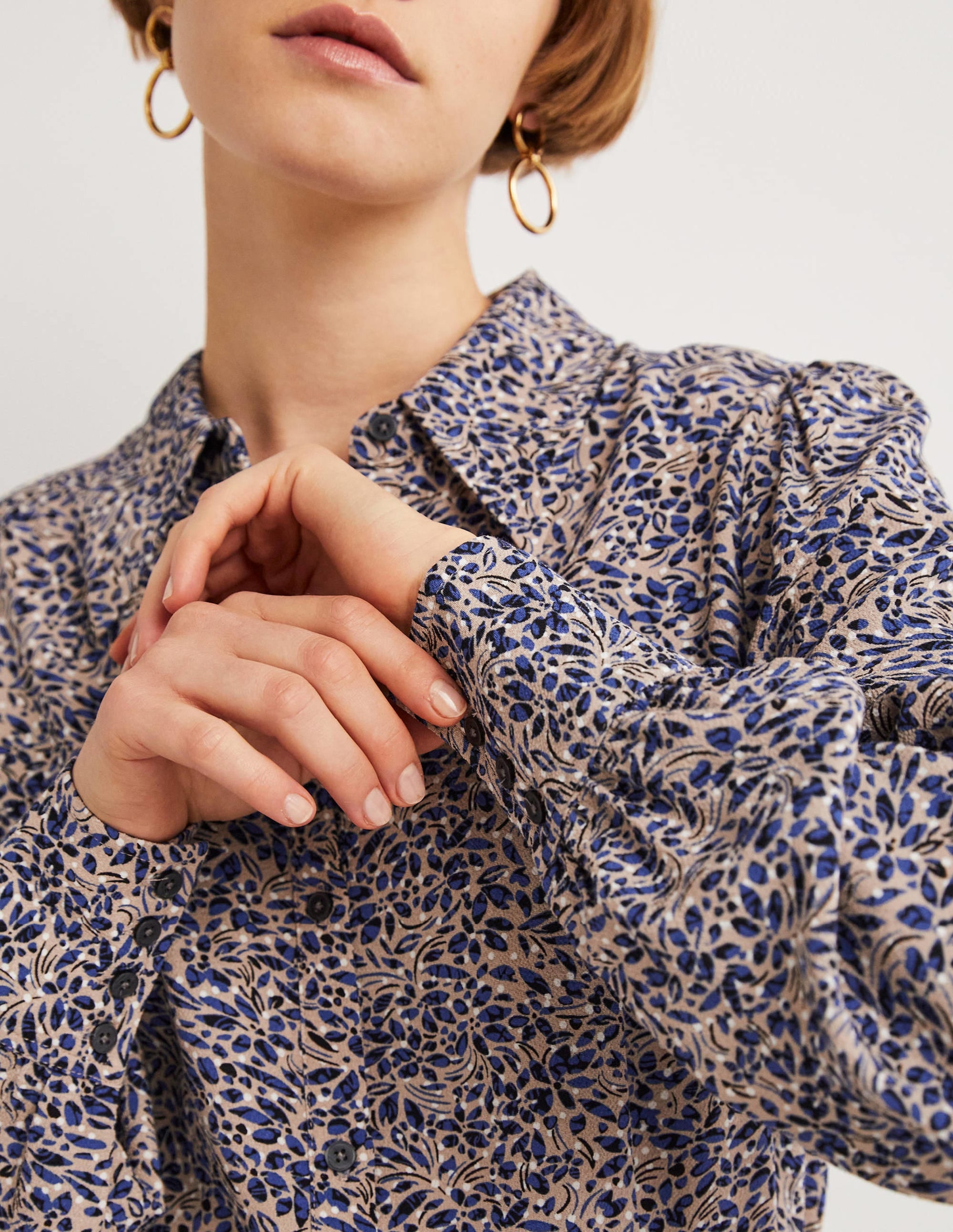 Dart Detail Fitted Shirt-Persian Blue, Leaf Cluster - Image 2