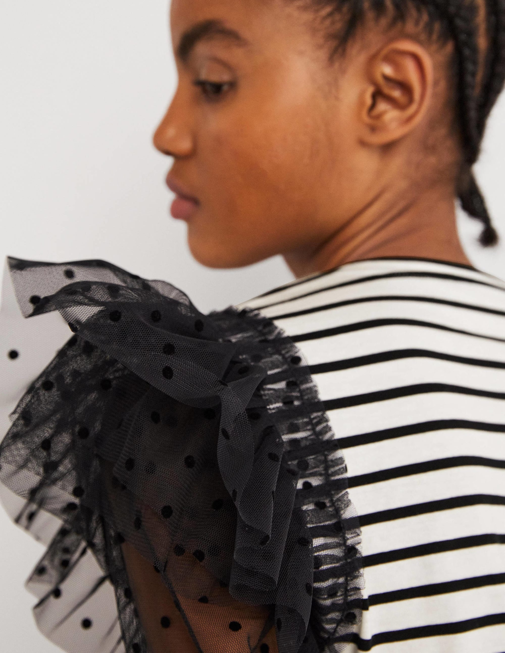 Detail Breton Top-Ivory/Black, Flocked Tulle - Image 2