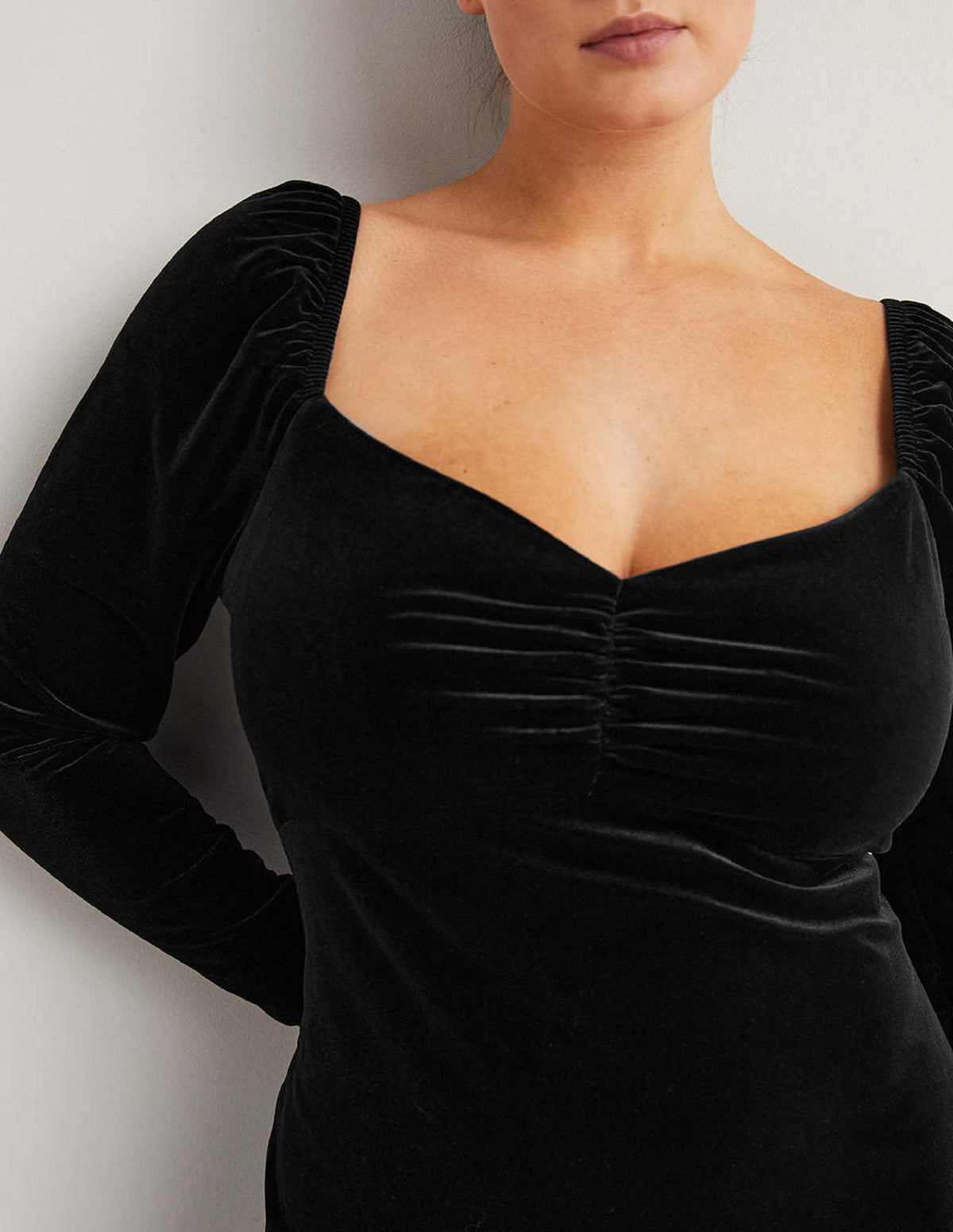 Black Velvet Sweetheart Midi Dress-Black-2