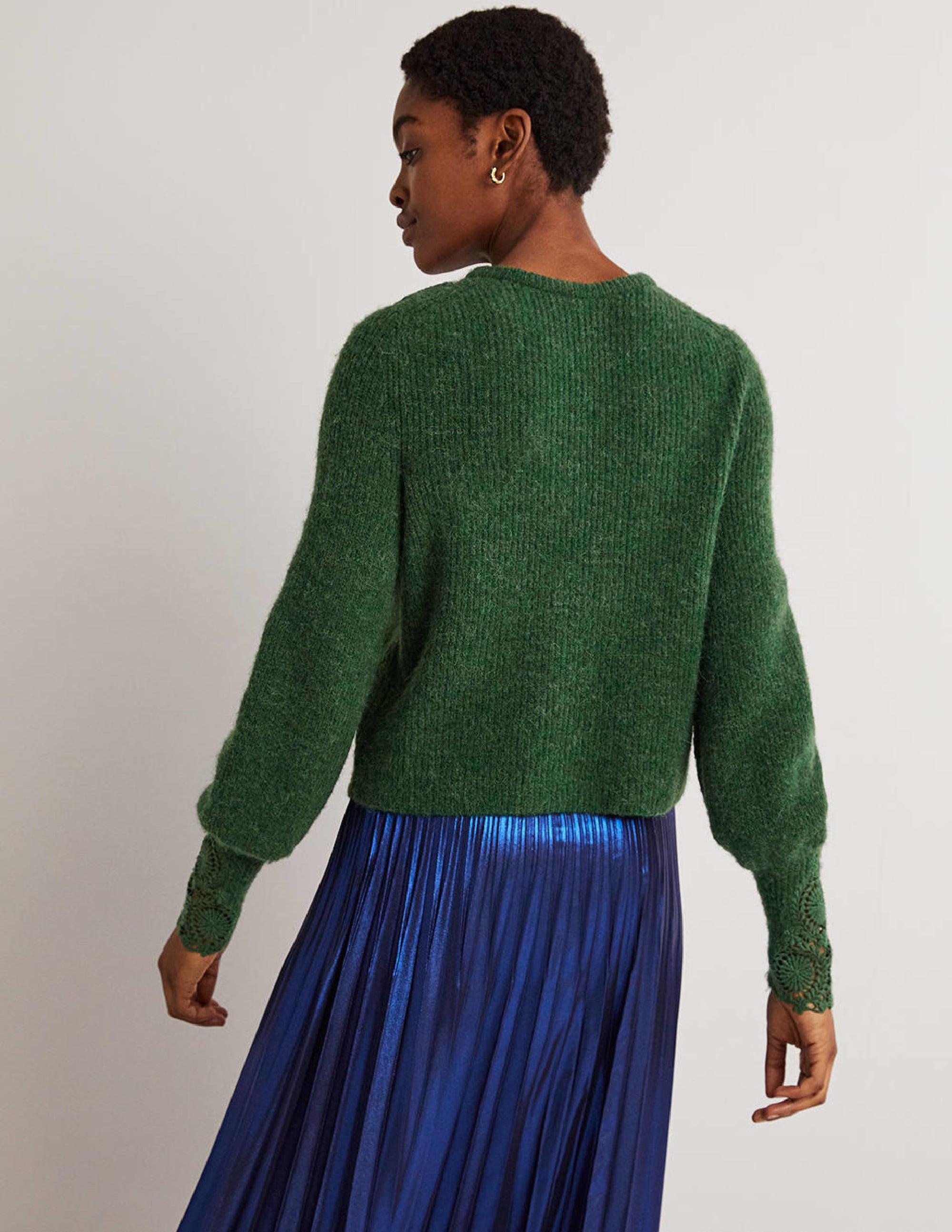 Detail Fluffy Cardigan-Hunter Green Embroidery - Image 3