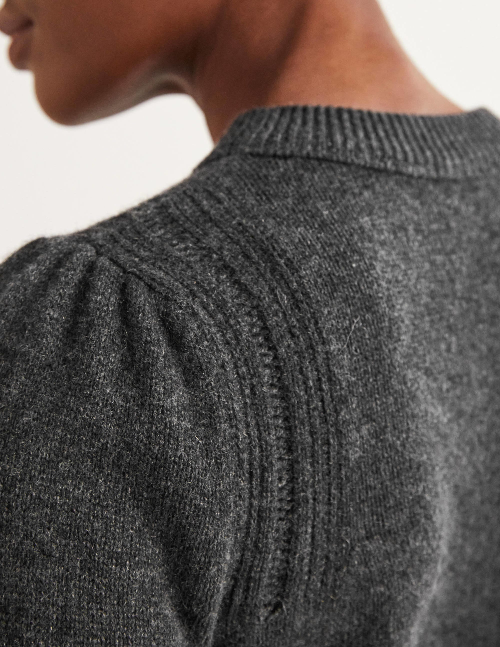 Lofty Cashmere Jumper-Charcoal Melange - Image 2