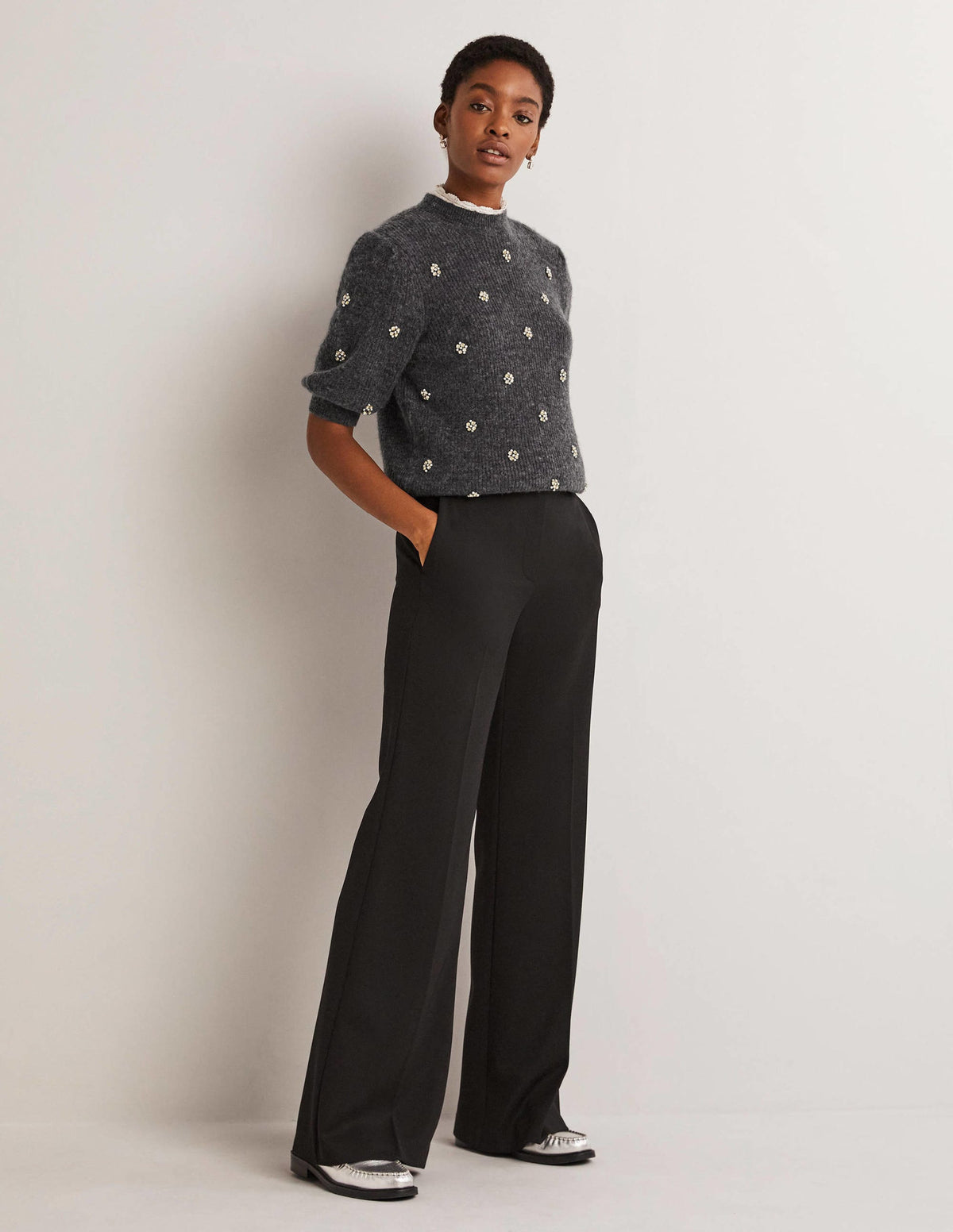 Embellished Fluffy T-shirt-Charcoal Melange Embellishment - Image 5