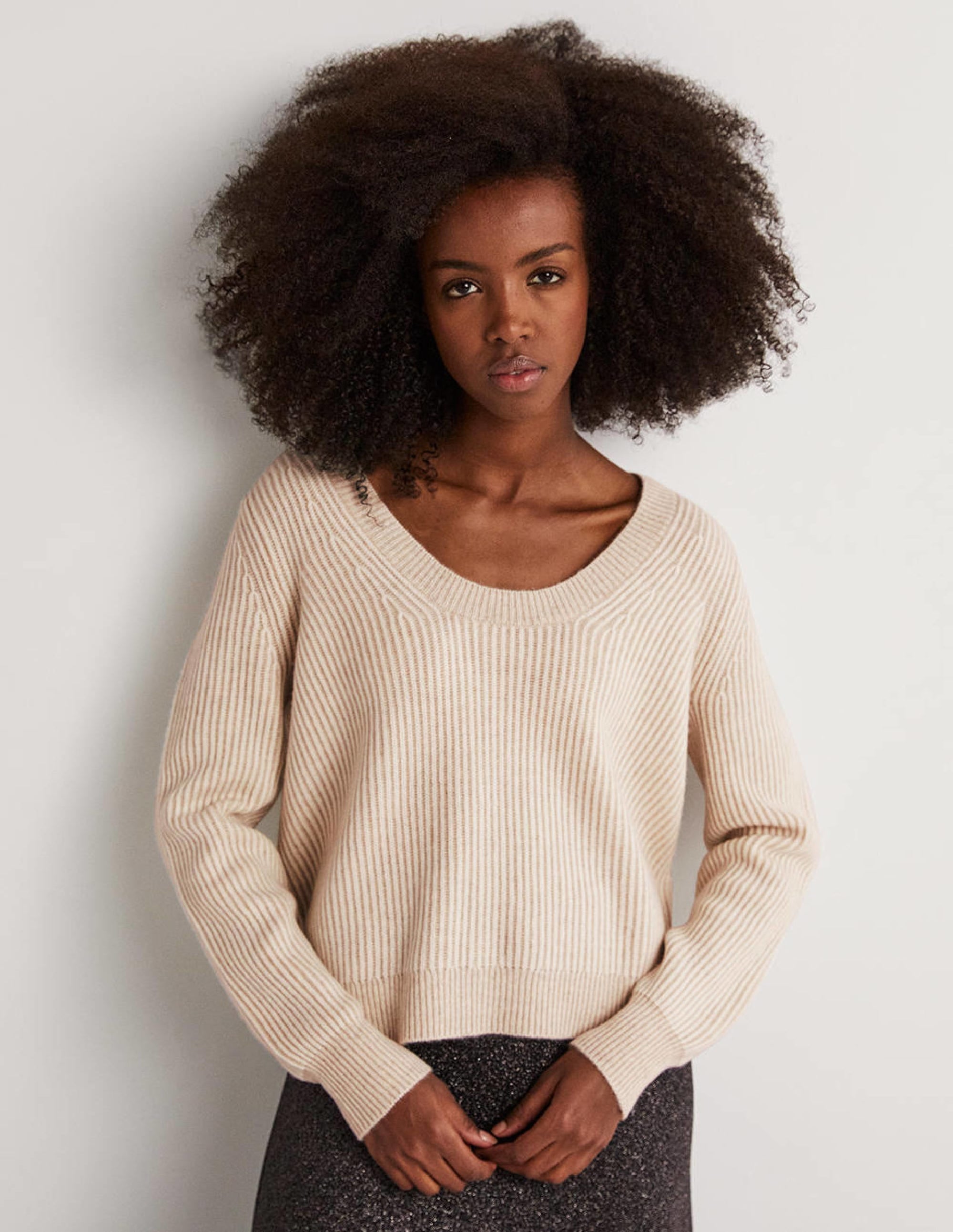 Cashmere Scoop Neck Jumper-Oatmeal Melange, Ivory - Image 4