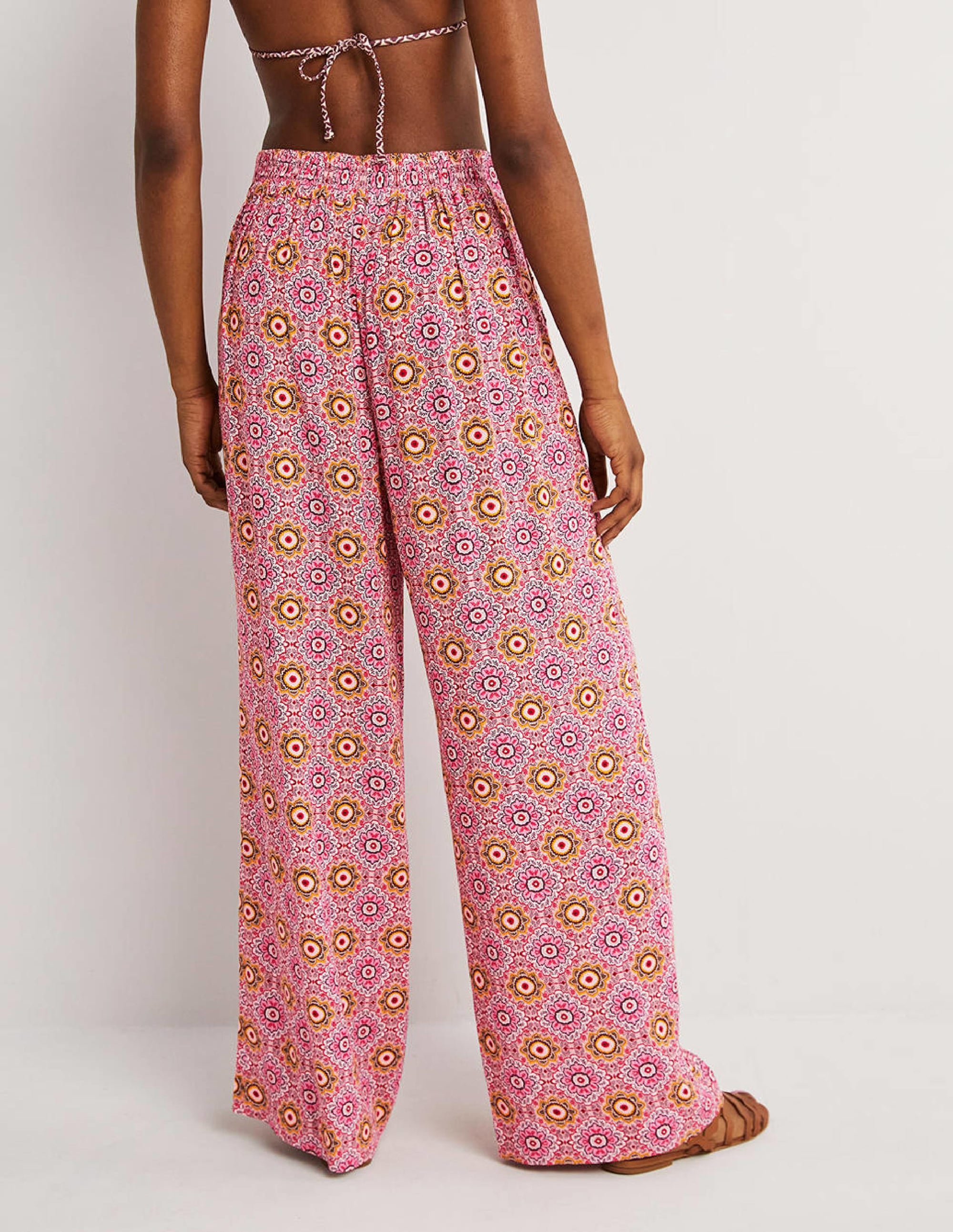 Grace Crinkle Wide Leg Trouser-Milkshake, Paradise Garden - Image 3
