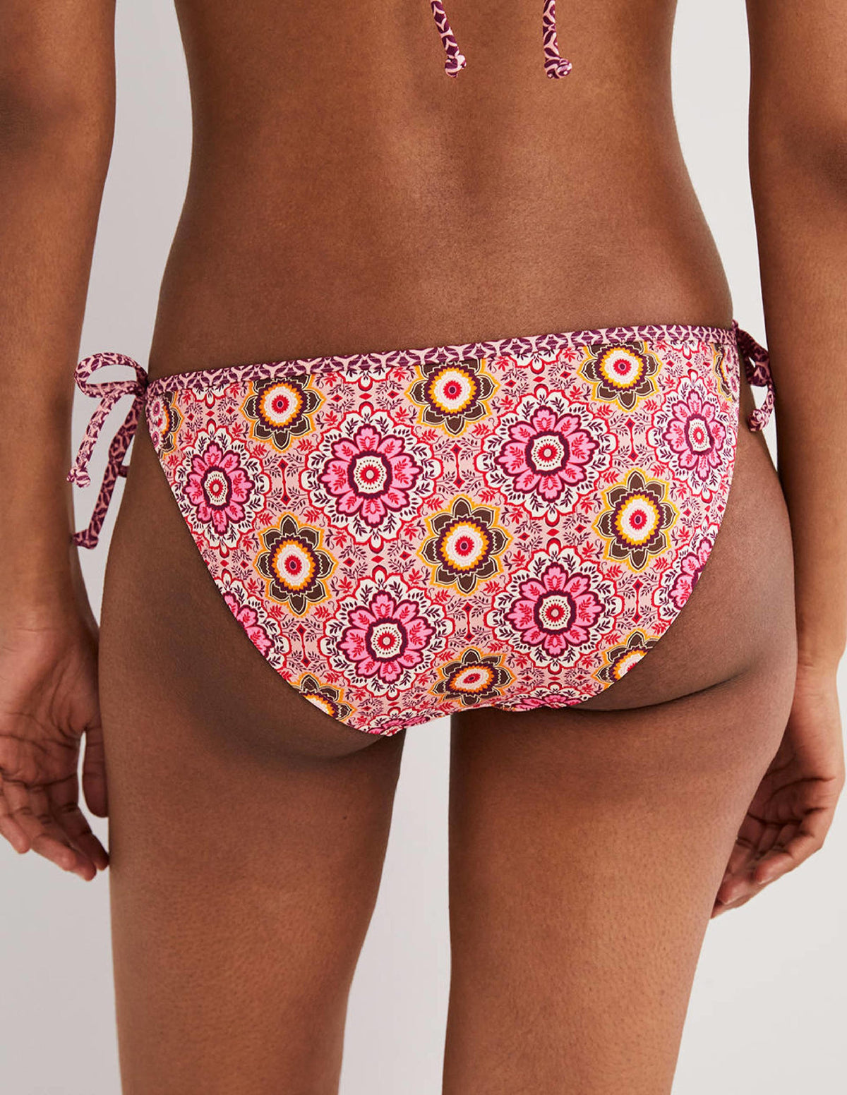Symi String Bikini Bottoms-Milkshake, Paradise Charm-3