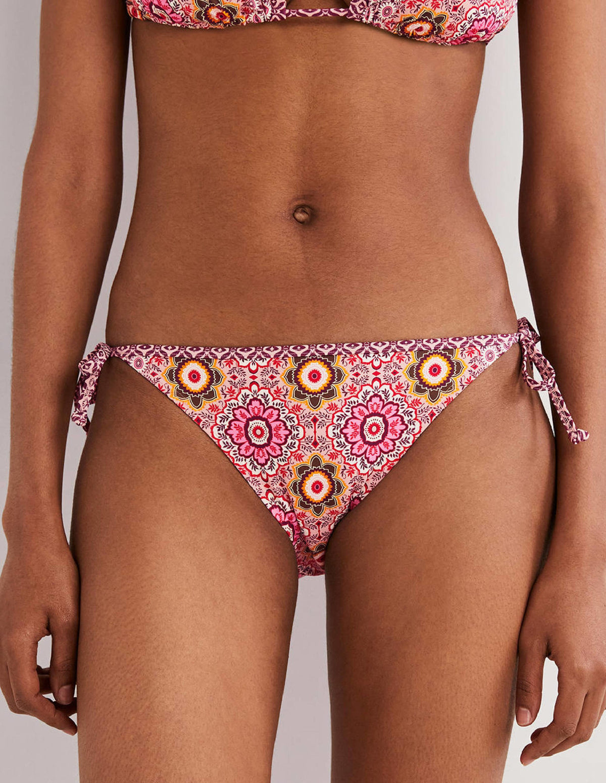 Symi String Bikini Bottoms-Milkshake, Paradise Charm - Image 4