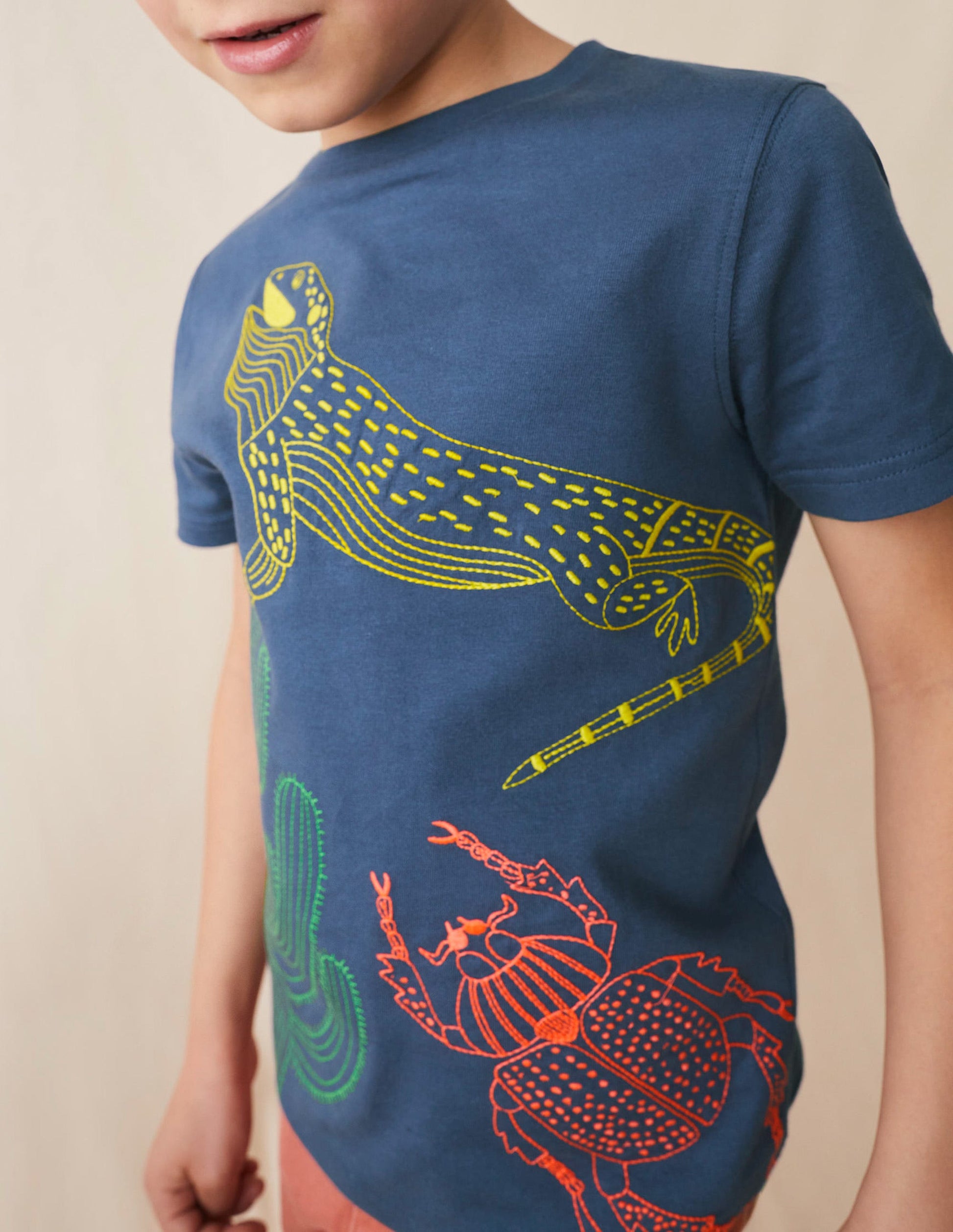 Chunky Stitch T-shirt-Robot Blue Lizard-4