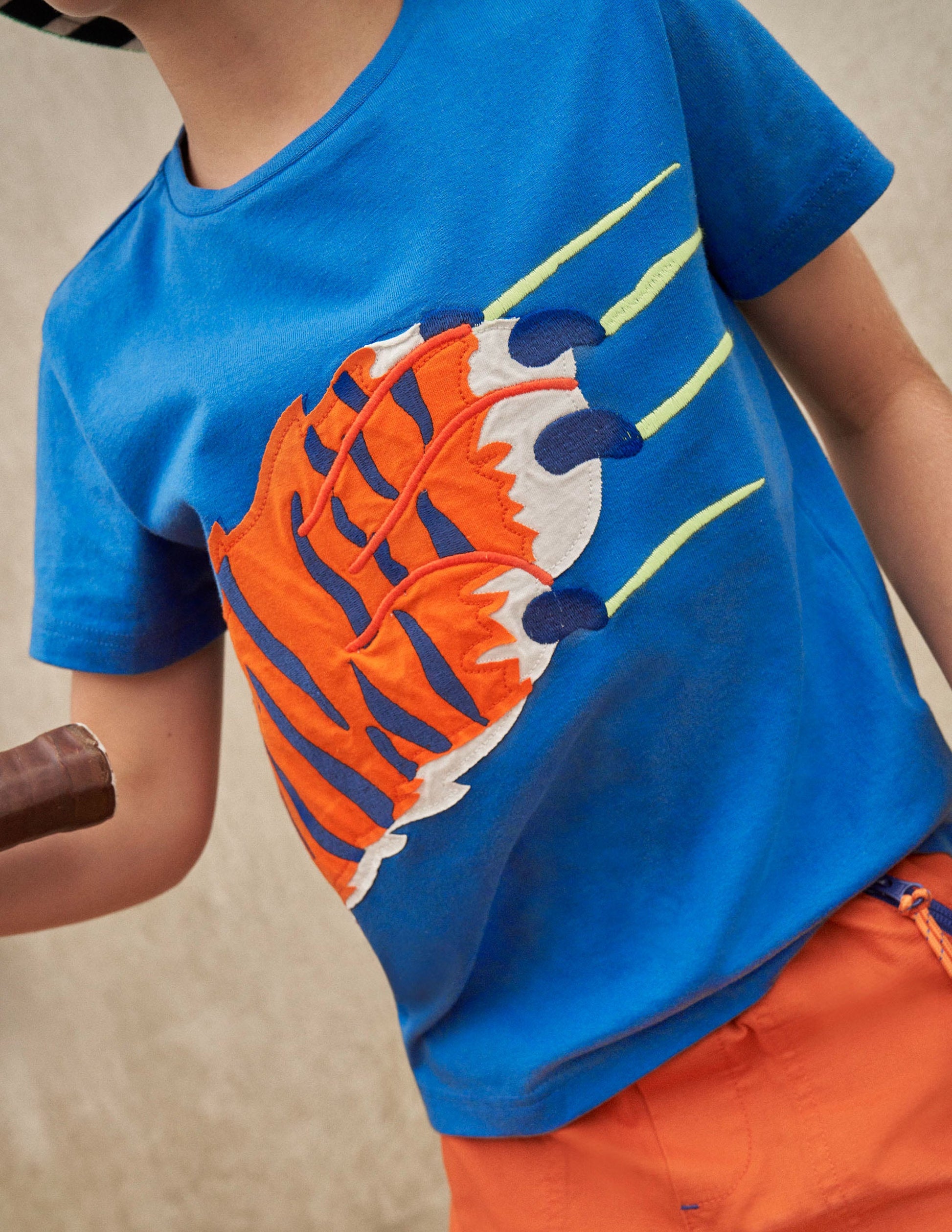 Appliqué T-shirt-Brilliant Blue Tiger Claw-4