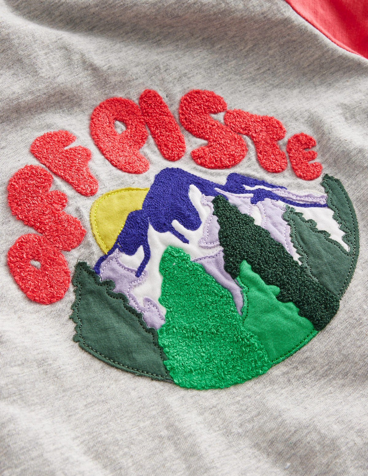 Off Piste Hooded T-shirt-Grey Marl/Red/Blue Mountain - Image 3