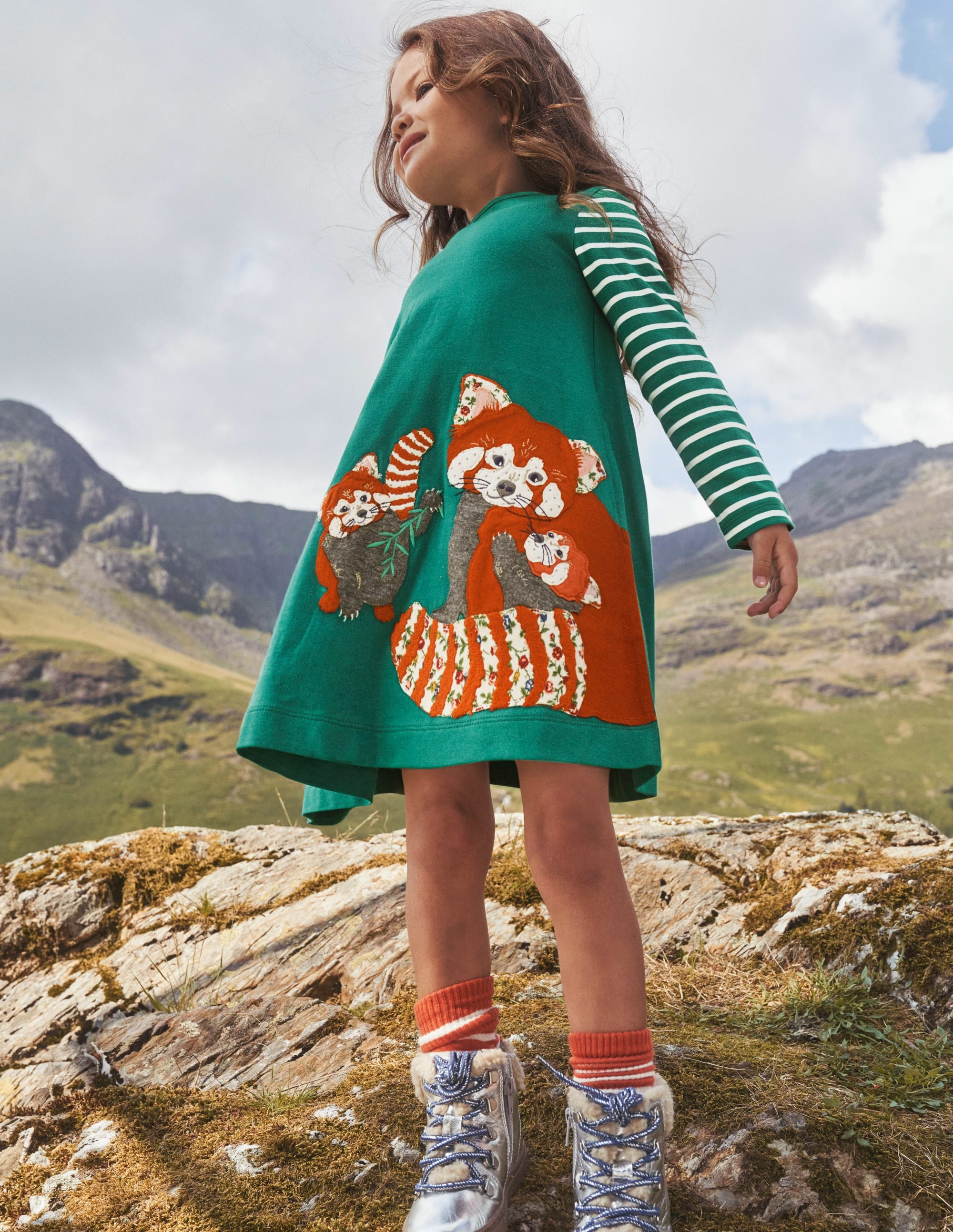 Big Appliqué Dress-Deep Green Red Pandas - Image 4