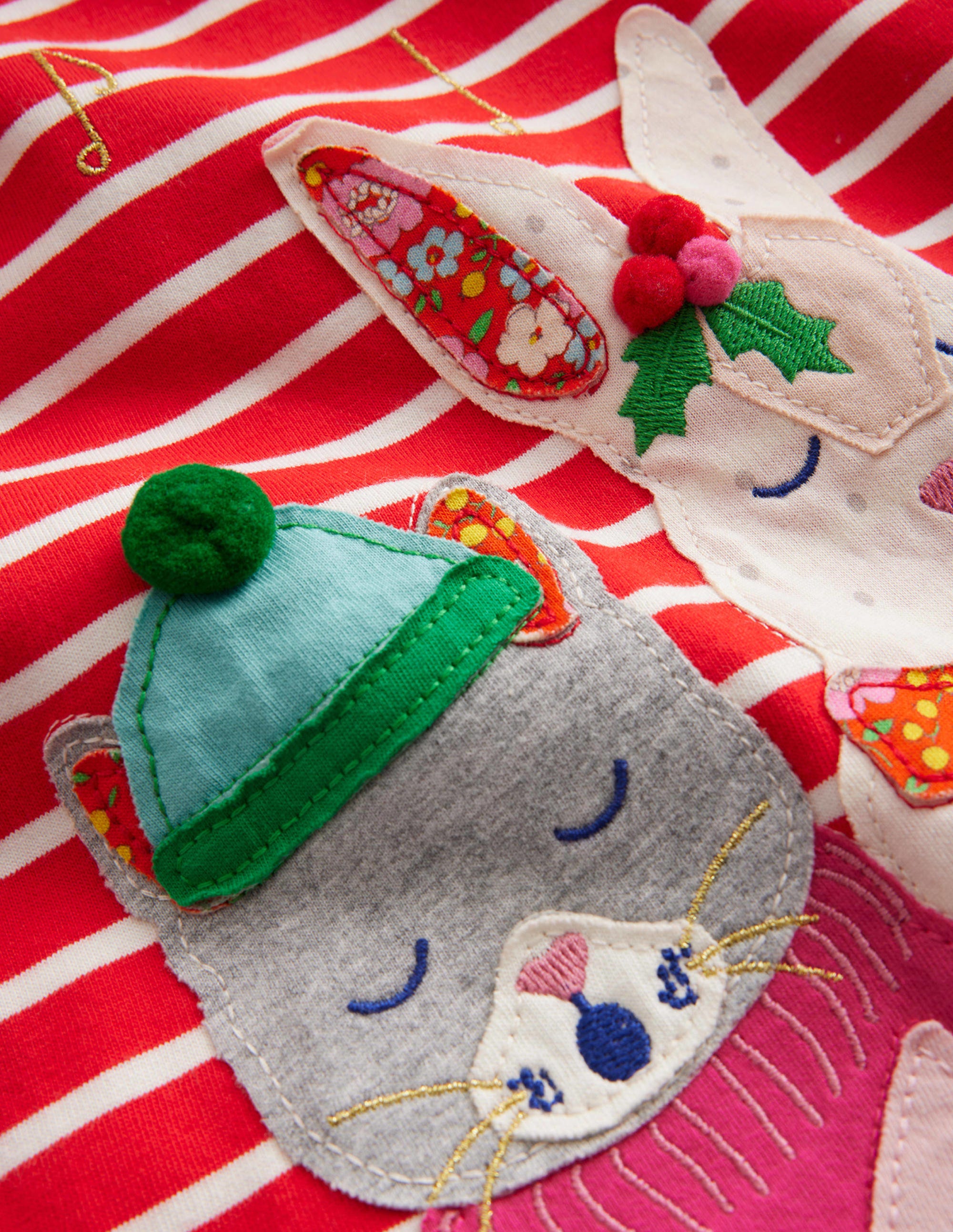 Puff Sleeve Appliqué T-shirt-Brilliant Red/Ivory Carolers - Image 3