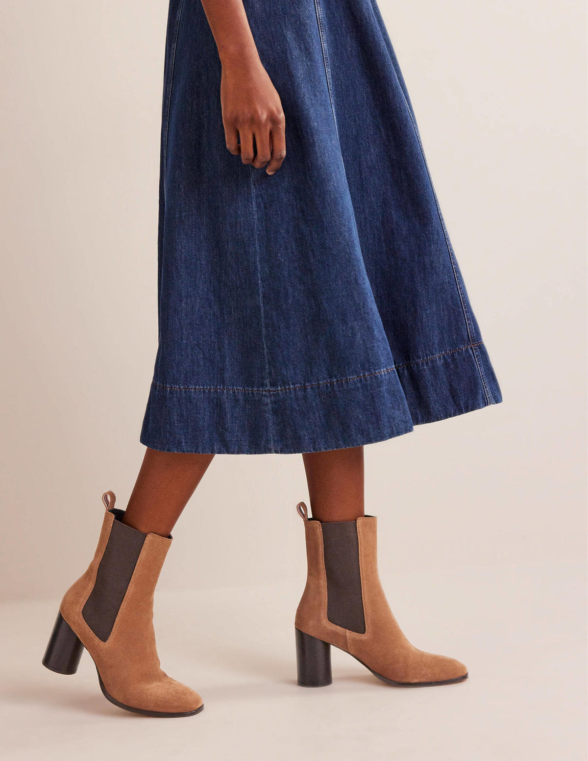 Heeled Chelsea Boots-Golden Brown - Image 1