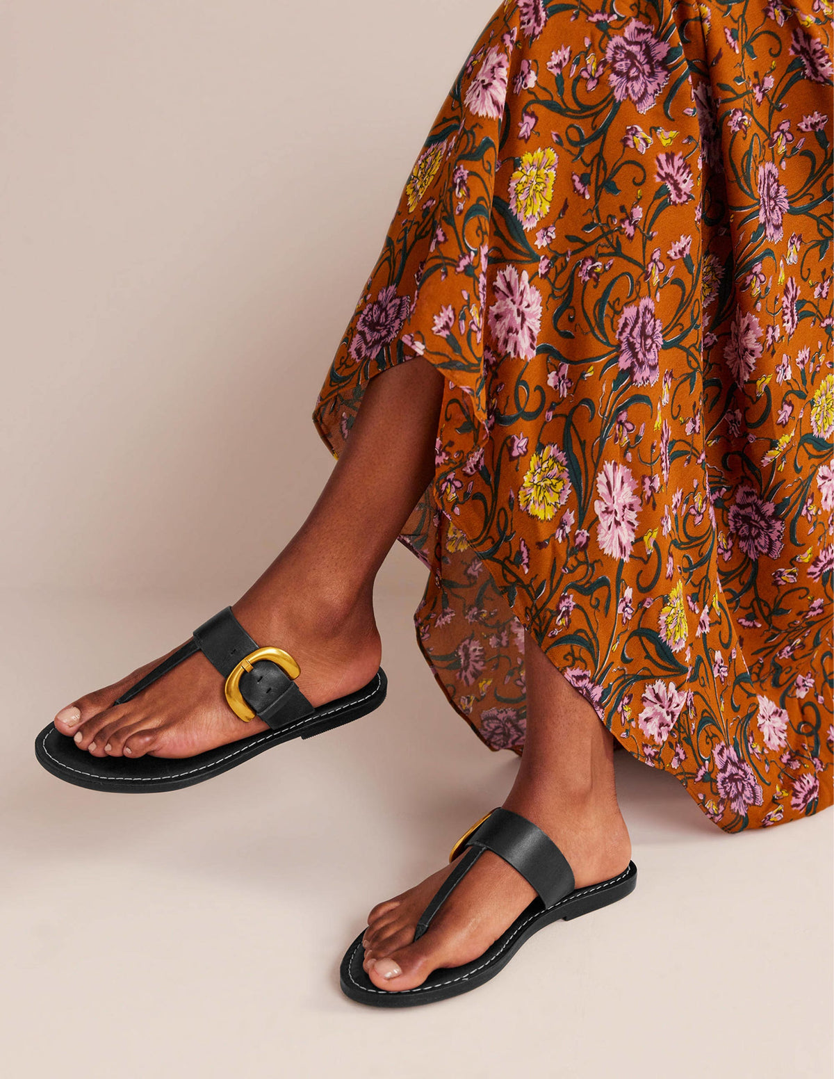 Buckled Toe-Post Sandals-Black-5