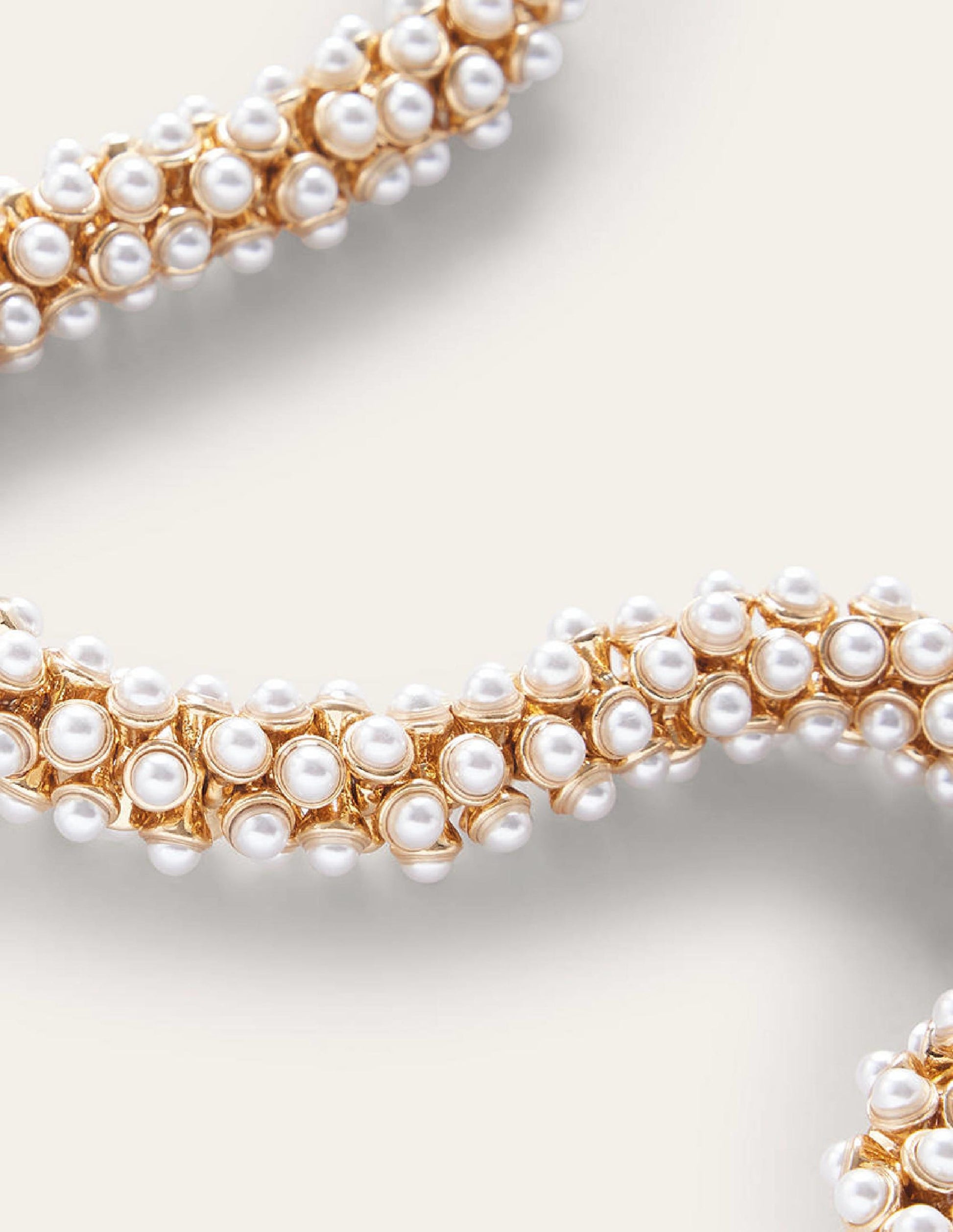 Cluster Pearl Necklace-Gold-3