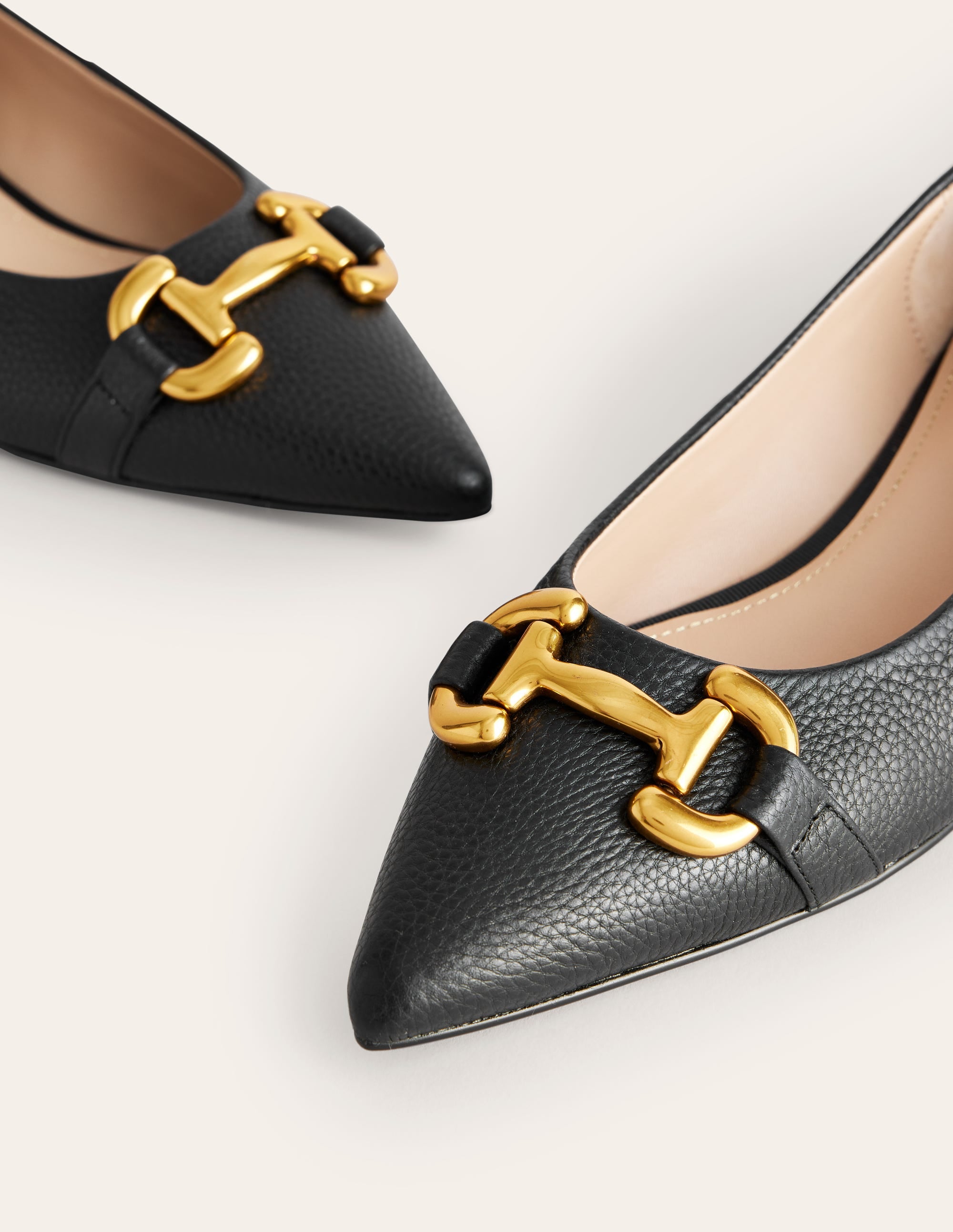 Iris Snaffle Ballet Flat-Black - Image 4