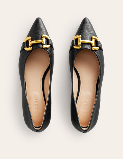 Iris Snaffle Ballet Flat-Black-5