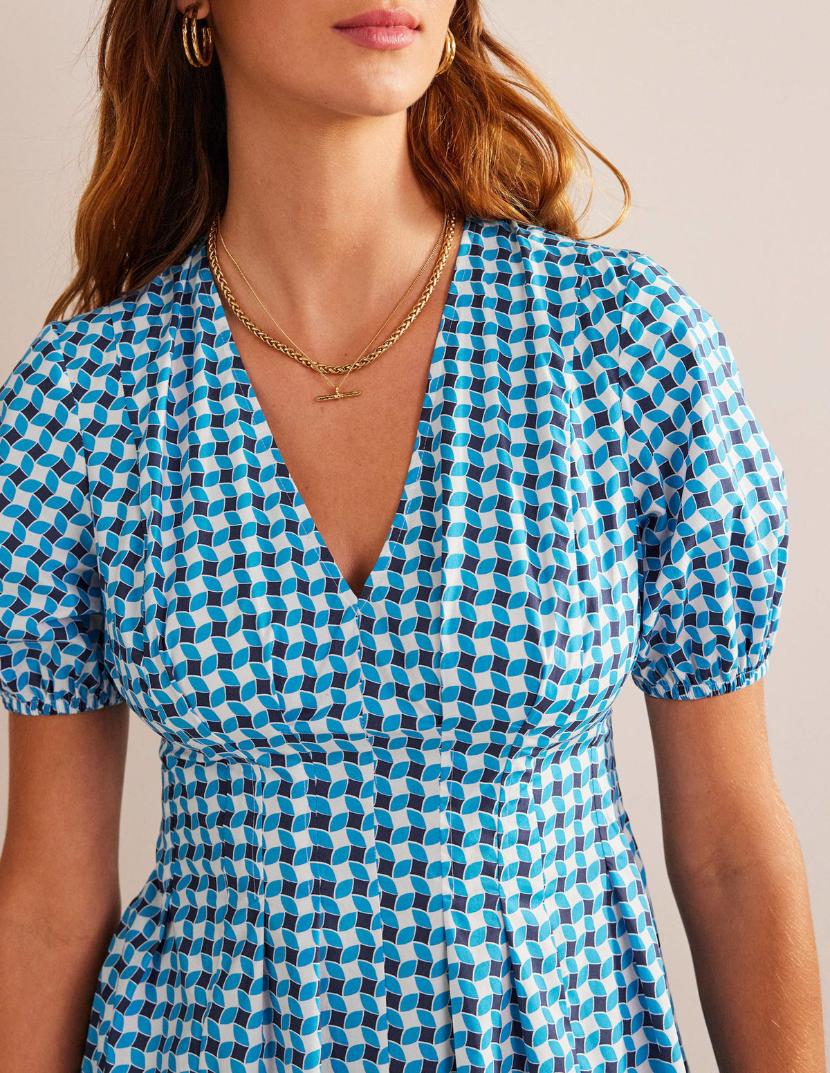 V-Neck Dart Detail Dress-Fluro Blue, Abstract Diamond-2