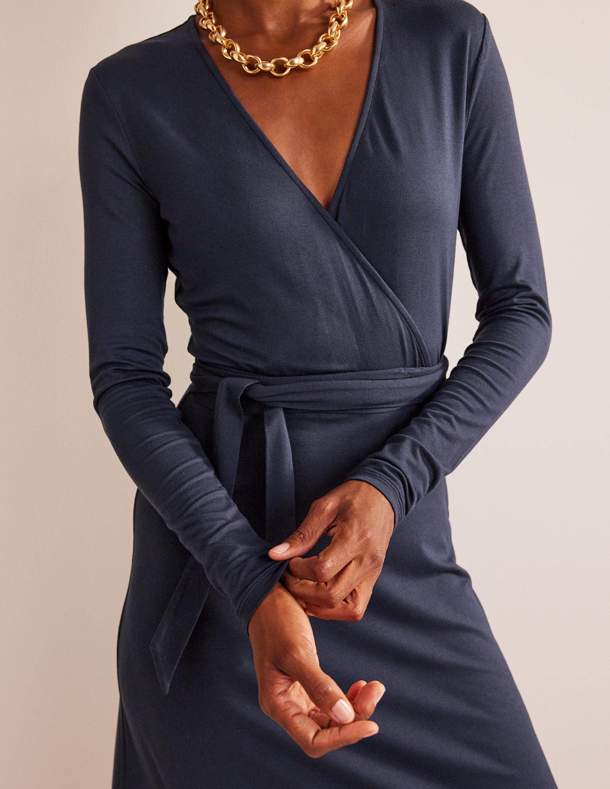 Nina Jersey Midi Dress-Navy - Image 2