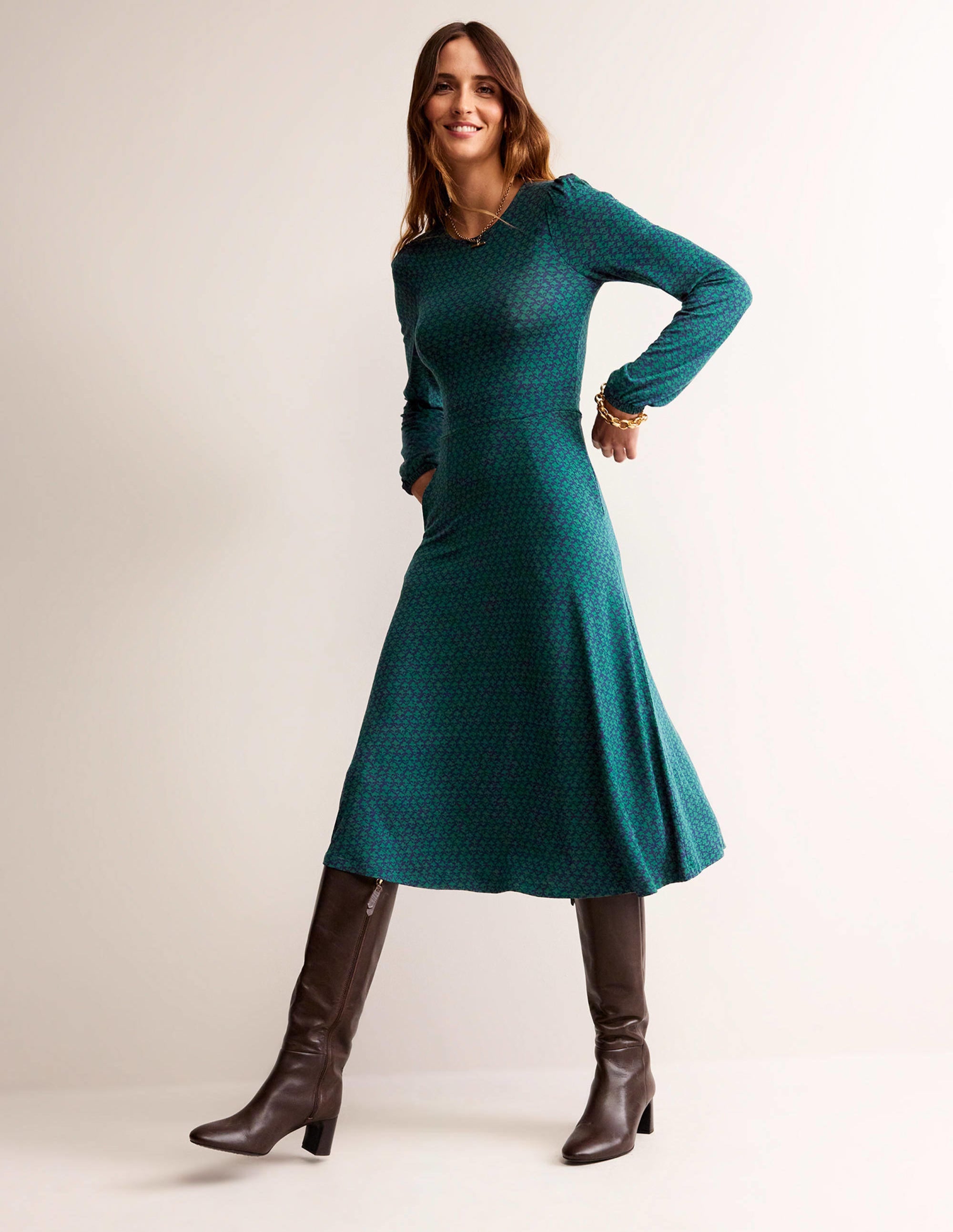 Camille Jersey Midi Dress-Emerald Night, Lily Sprig - Image 4