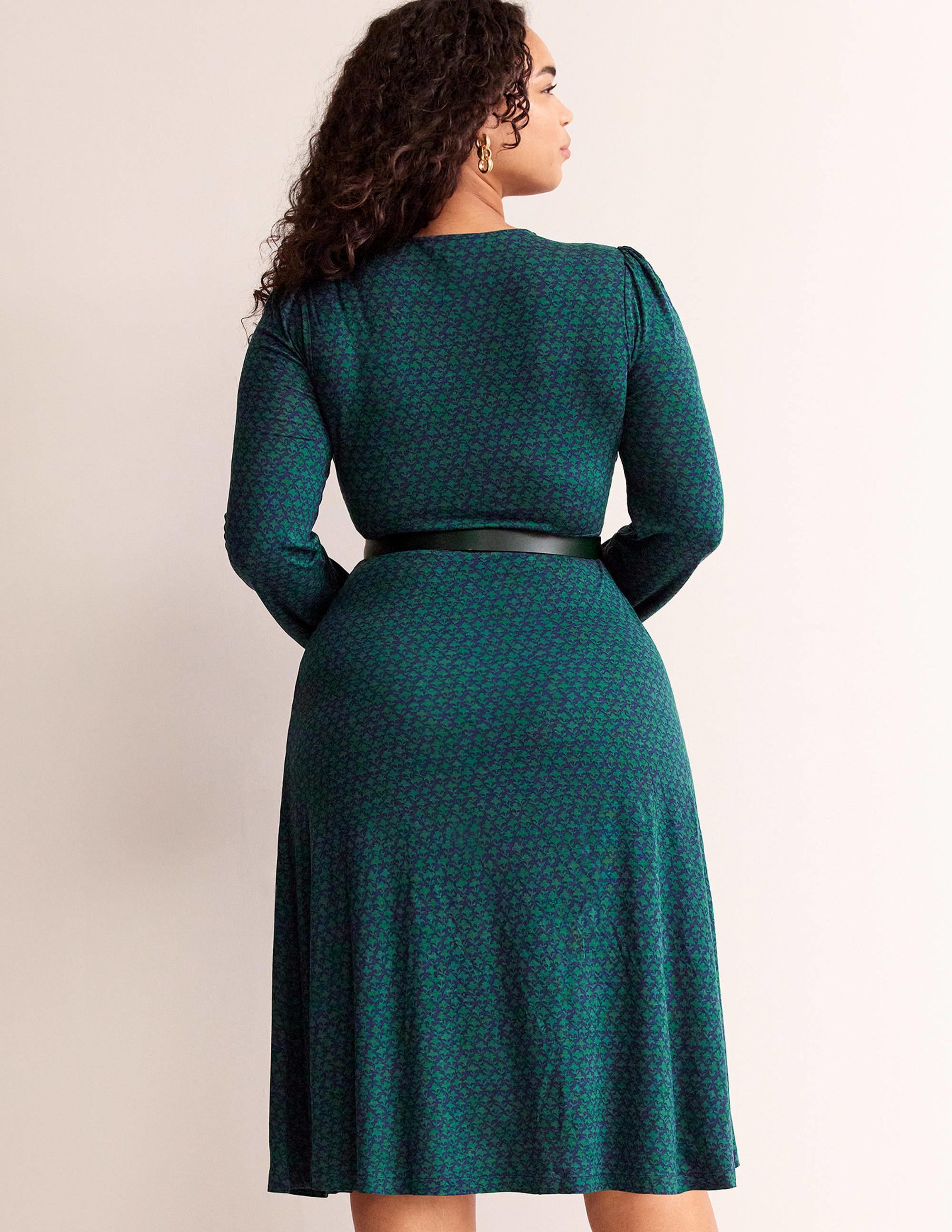 Camille Jersey Midi Dress-Emerald Night, Lily Sprig - Image 6